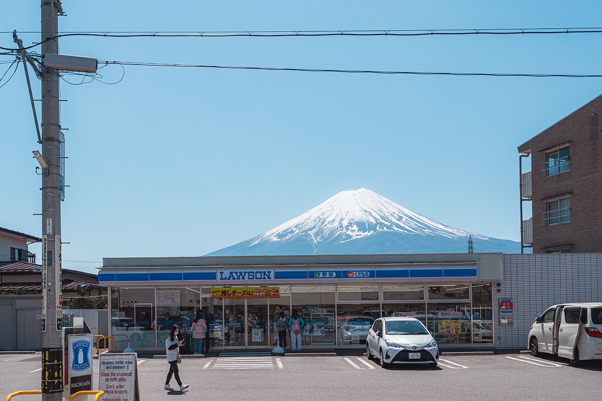 Japan Cycling Info Facebook ad: Japan's Cycling Lifeline