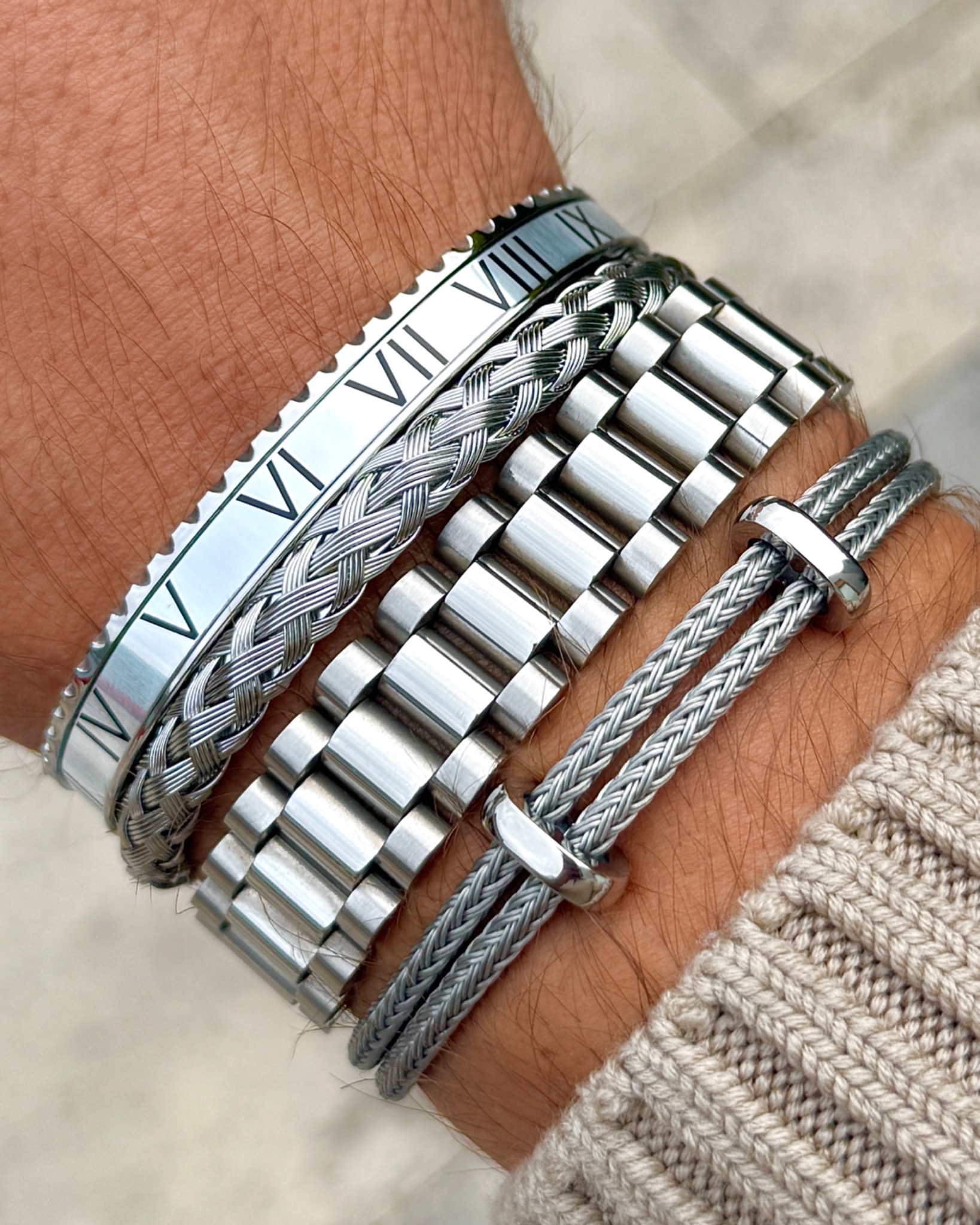 Emils Jewellery Hamburg Facebook ad from Dec 6, 2025