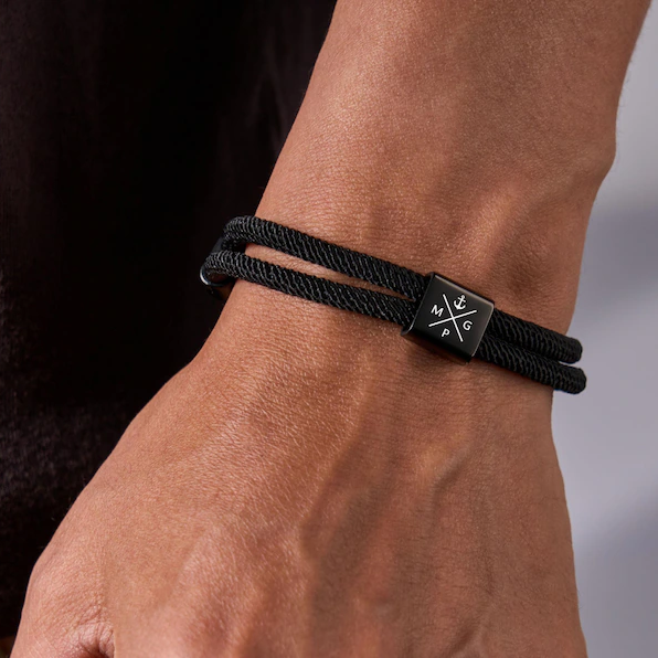 Soufeel Present Facebook ad: A Meaningful Gift He’ll Wear Every Single Day