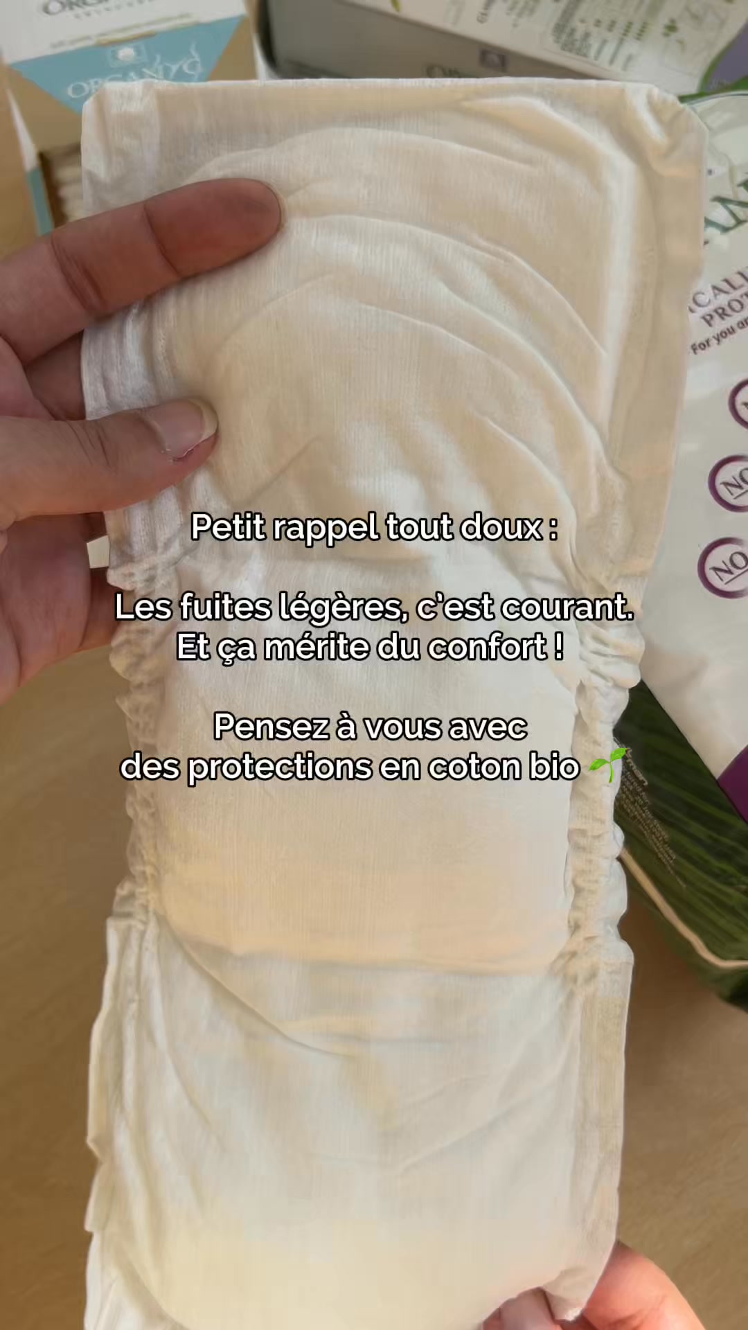 Organyc France Facebook ad: Spécialement conçues pour les peaux sensibles