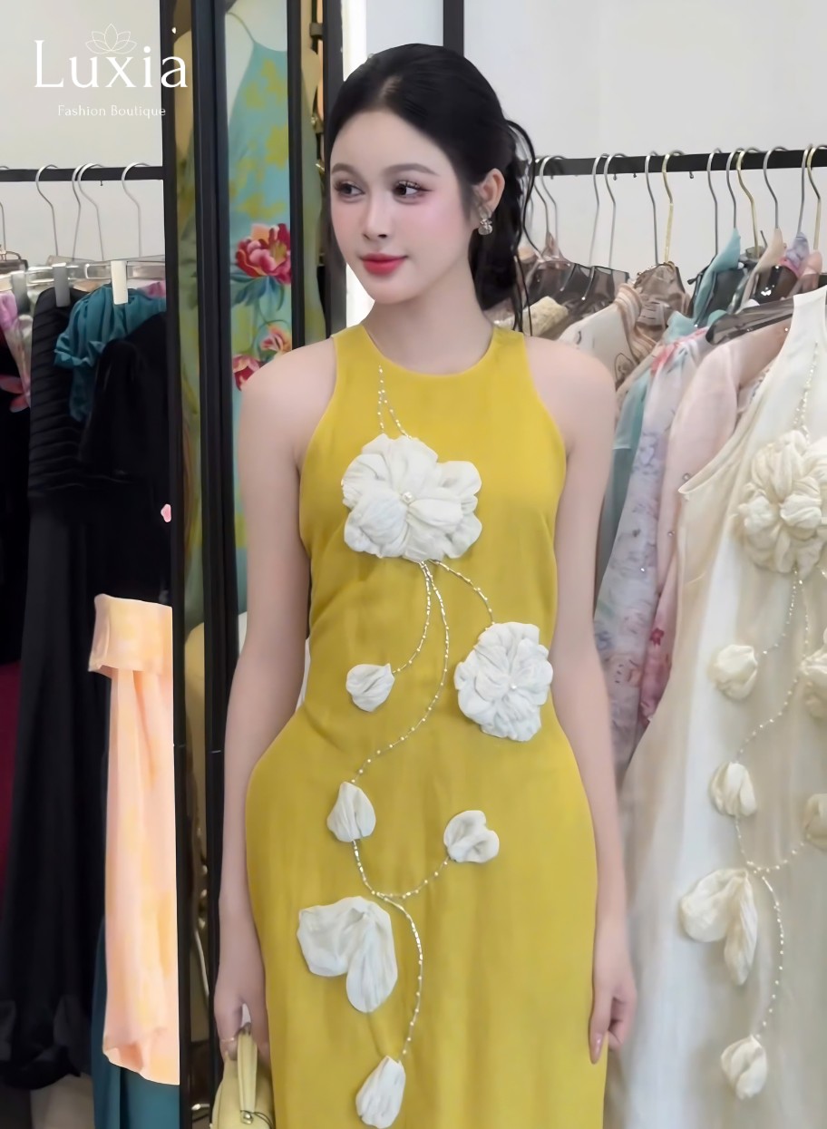 LUXIA-Thời trang nữ thiết kế Facebook ad