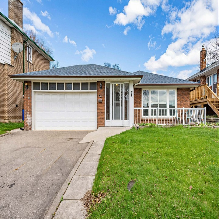 Sami Chowdhury Facebook ad: JUST SOLD FIRM IN AGINCOURT!
