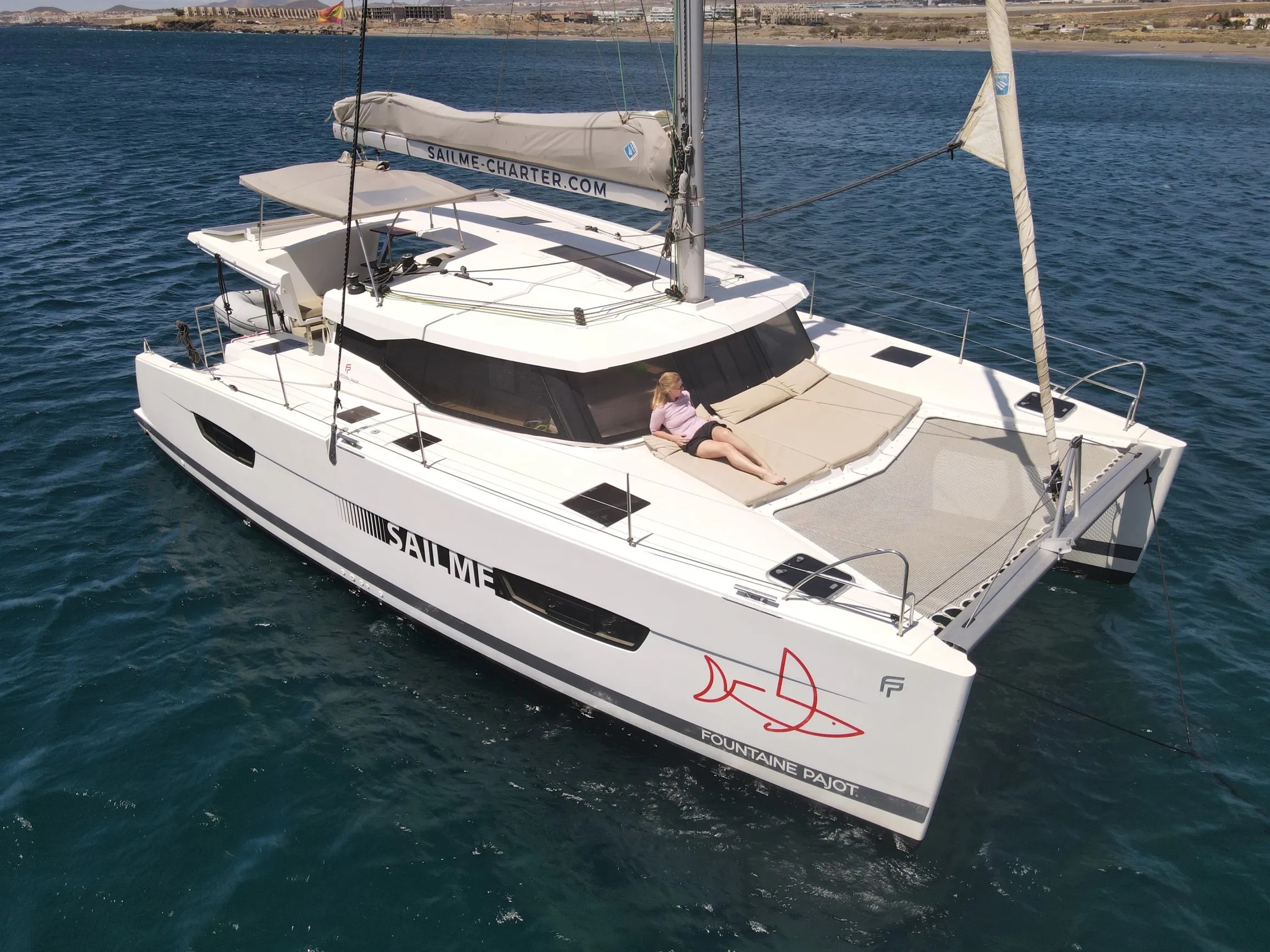 Yacht Charter Online Facebook ad: Sail into Fun!