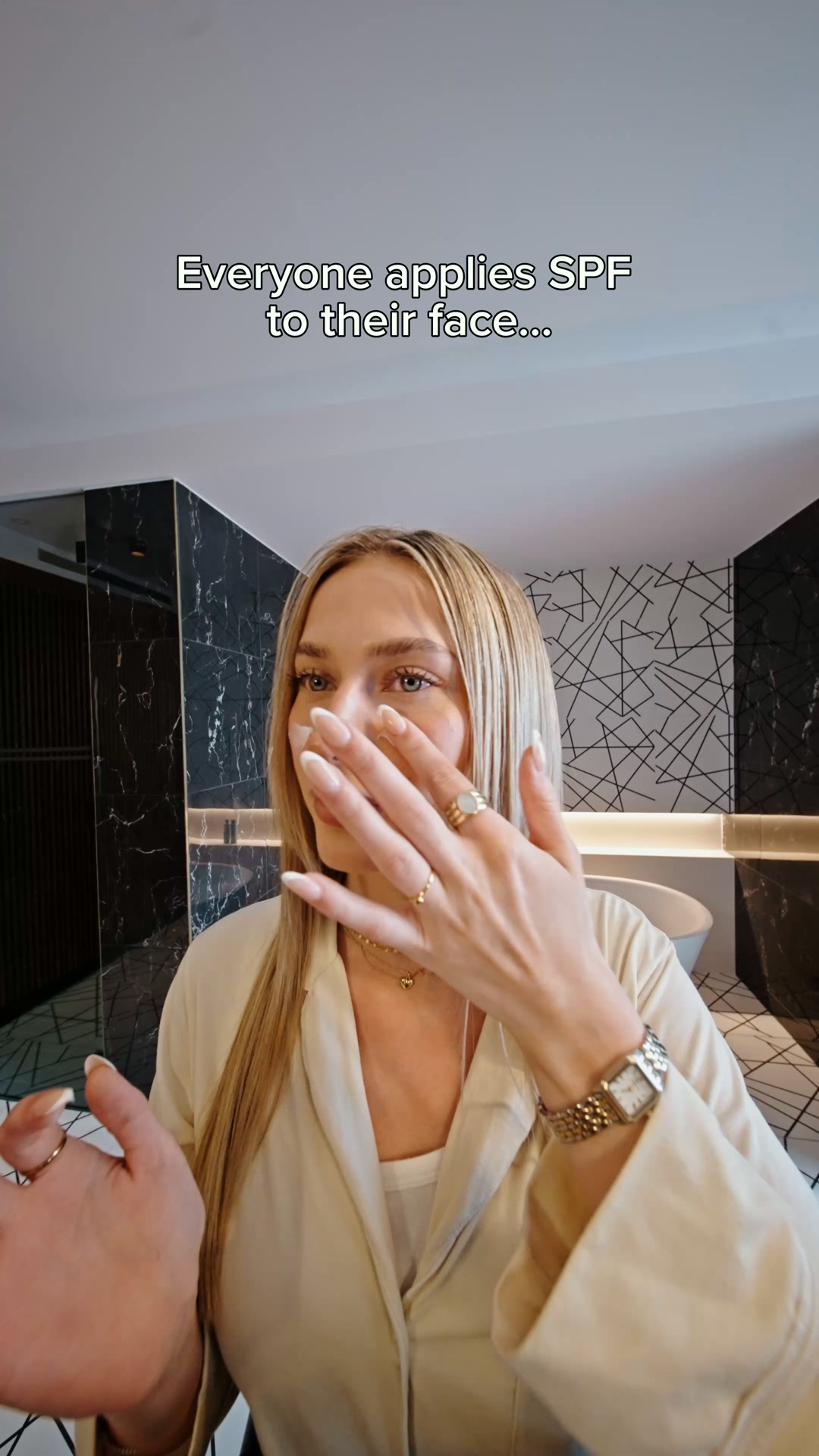 Schwarzkopf Facebook ad from Aug 3, 2026