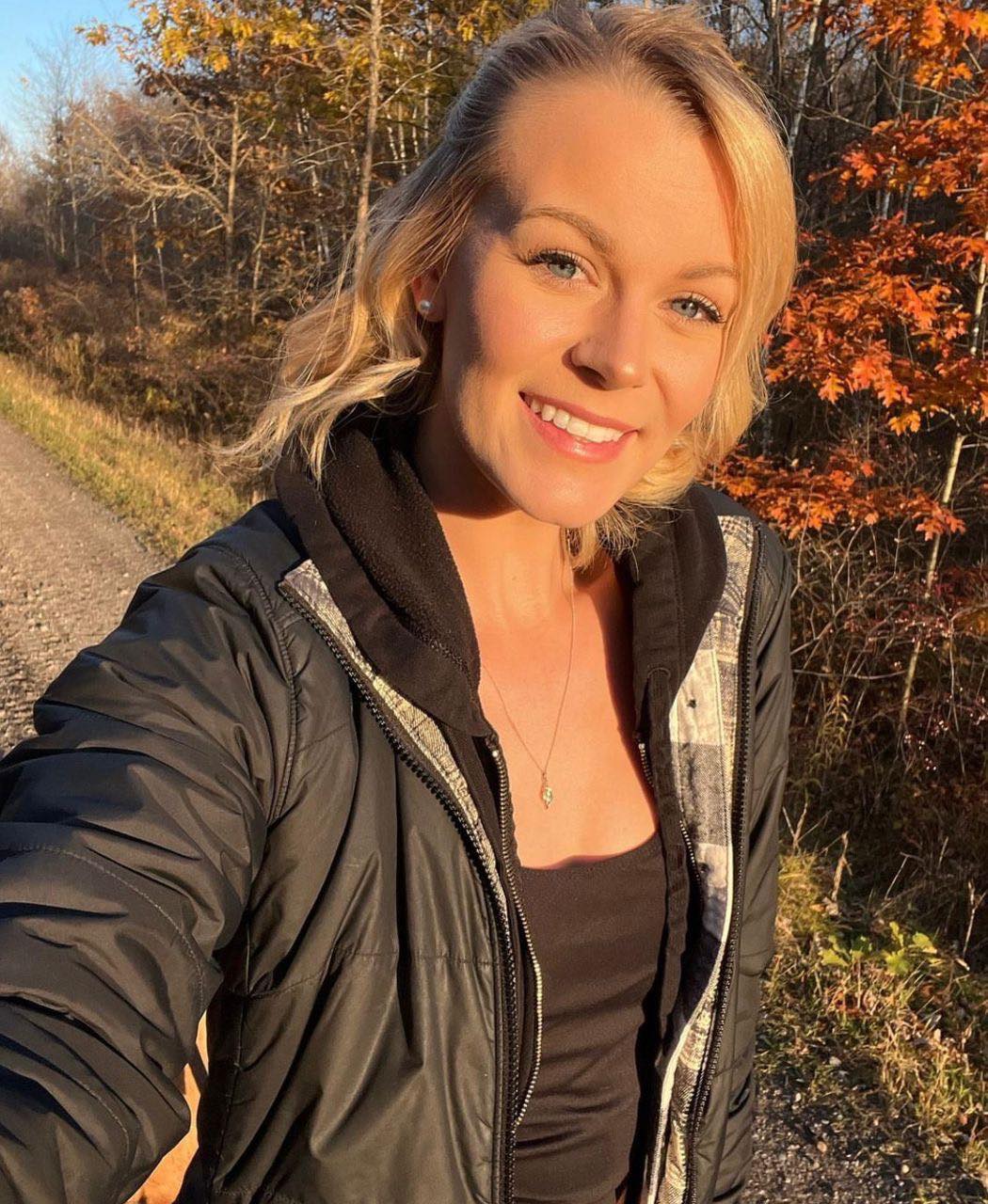 Jane Facebook ad: Looking for friends near by and see where…