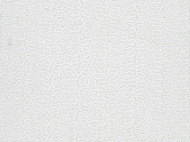 Dalston Mill Fabrics Facebook ad: Over 900+ fabrics in stock, cottons, velvets, lace…