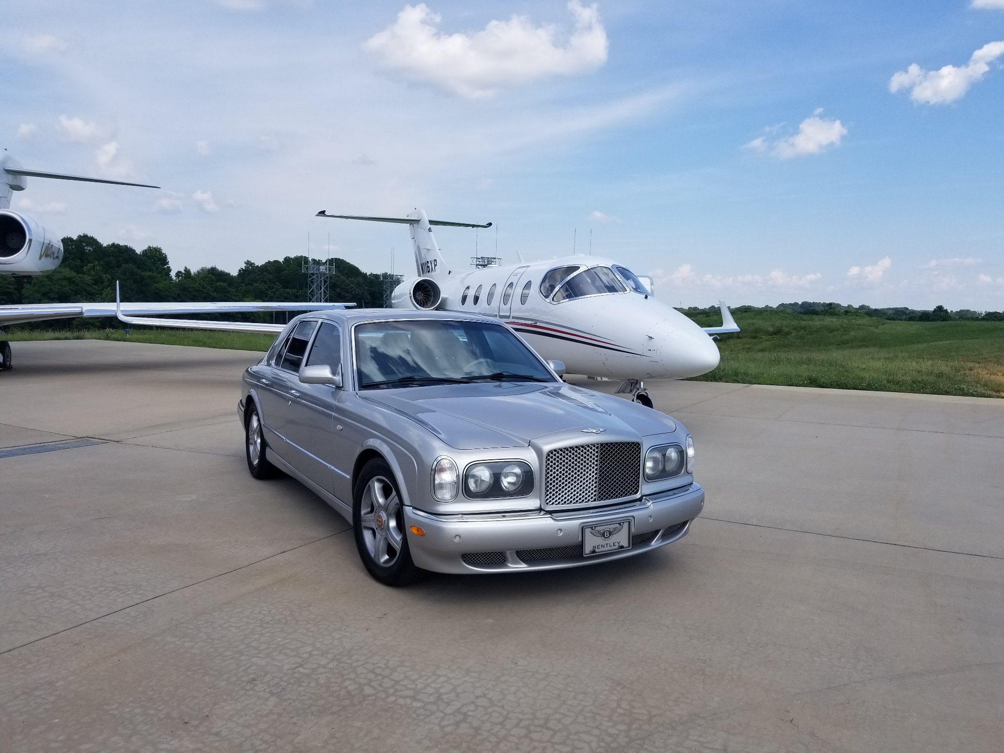 Victor Jones Facebook ad: 2004 Bentley arnage red label · Red Label