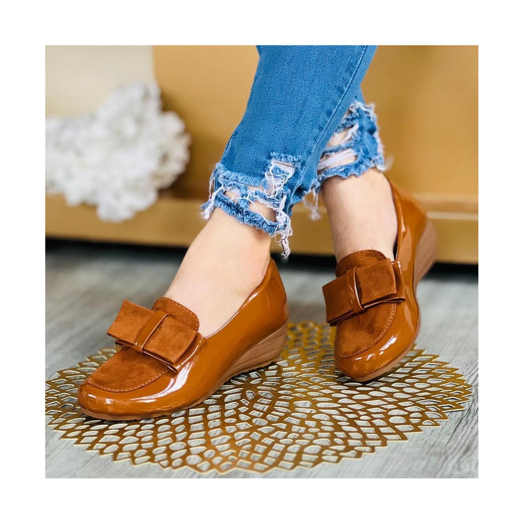 Botines Latinas Colombia Facebook ad