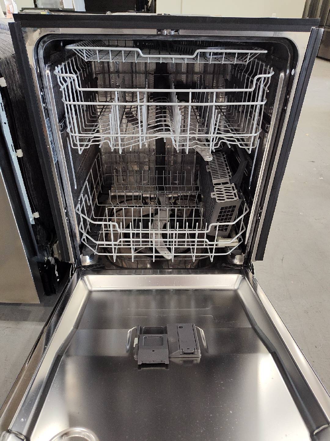 Appliances 4 Less Tulsa Facebook ad: Come visit us at A4L Tulsa for affordable…
