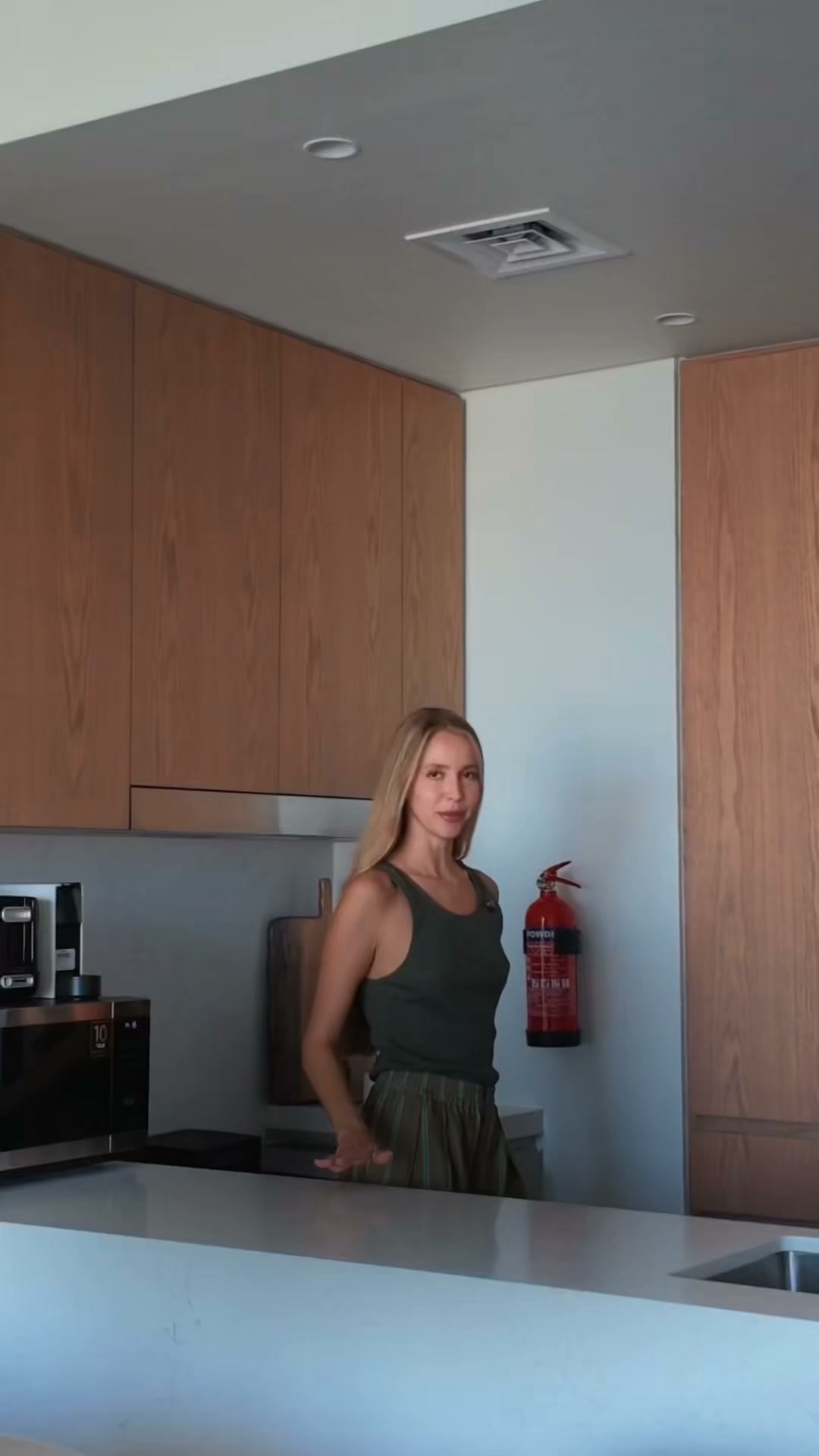 Zeta Design Facebook ad: Apartment renovation and furnishing in 14 days
