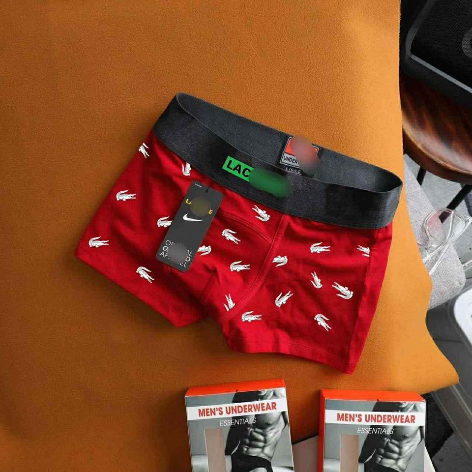 Man's House Facebook ad: LIGHT, WARM, EXTREMELY SMOOTH THIGH PANTS