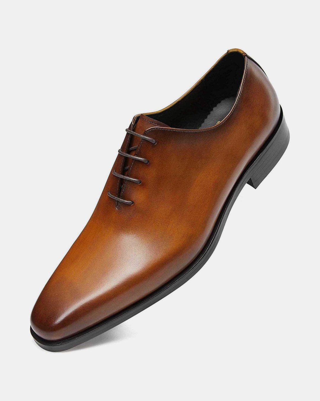 Amazon.com Facebook ad: Shop our selection of men's shoes at Amazon.