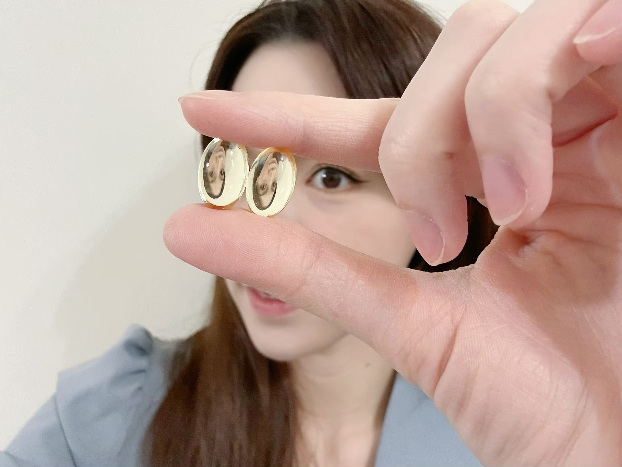 主持人周能萱 Facebook ad: 我愣住!沒見過這麼「 貴 」的魚油 https://tw01.co/法國頂級魚油