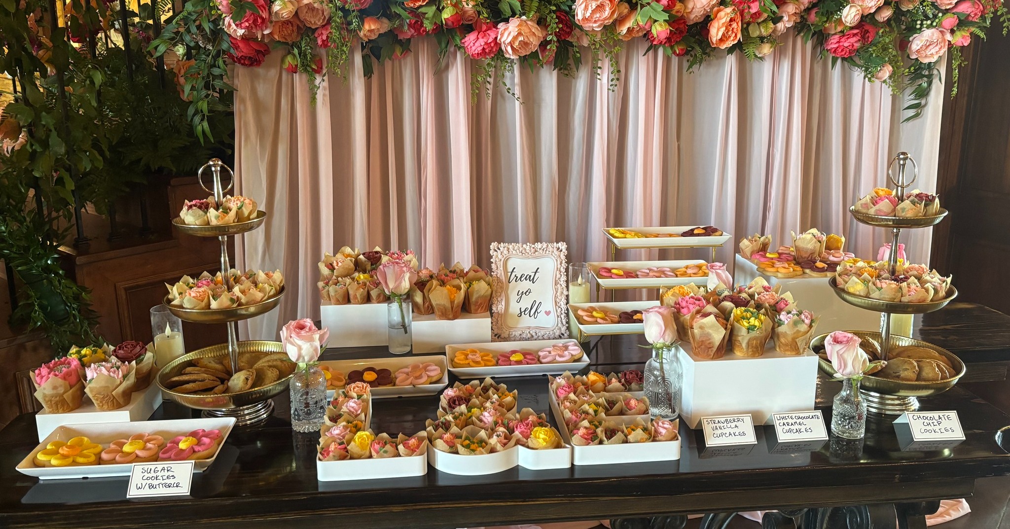 Barnett Sweets Co. Weddings Facebook ad: DFW Bakery | Barnett Sweets & Co.