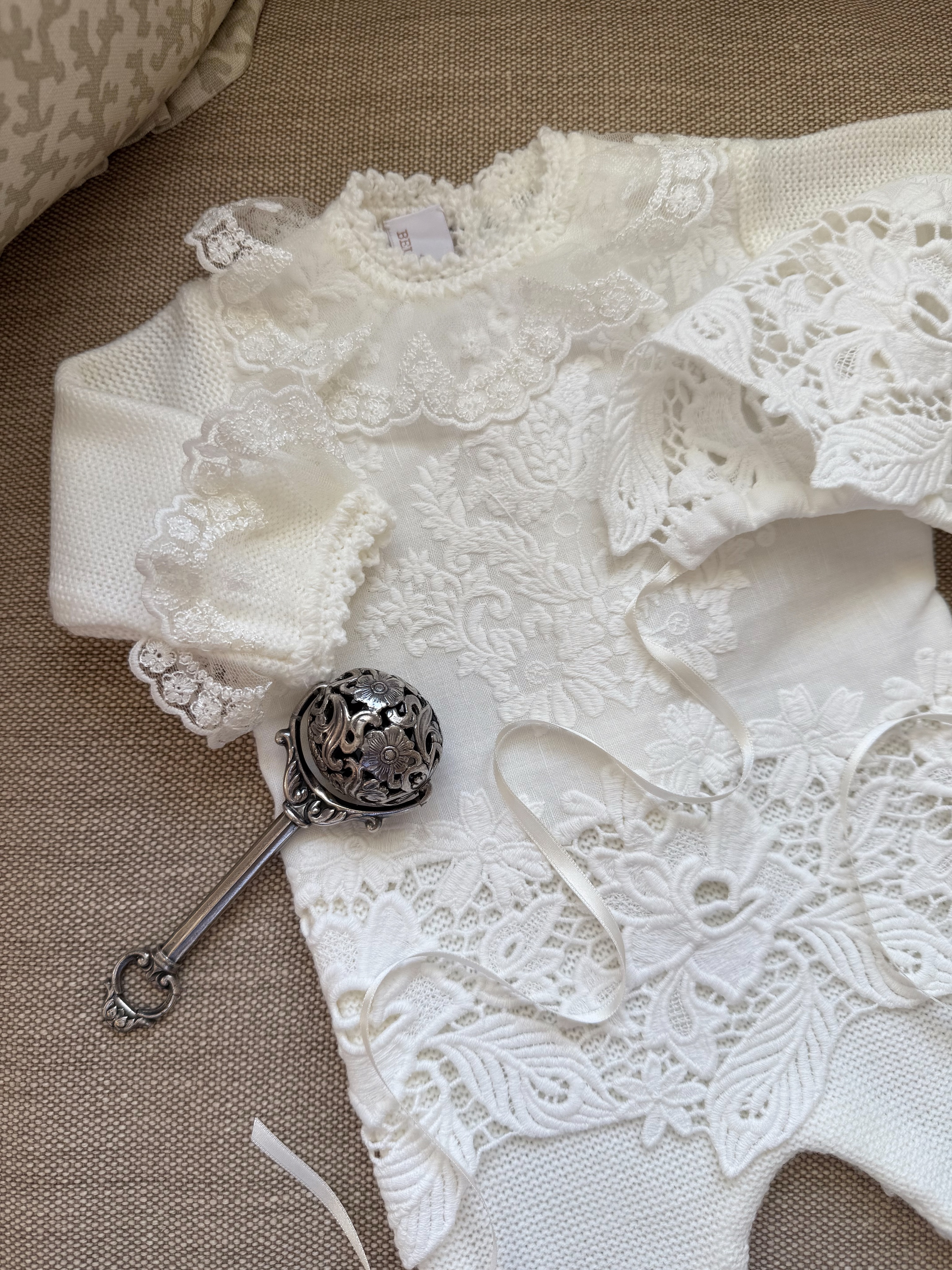 Bella & Lucella Facebook ad