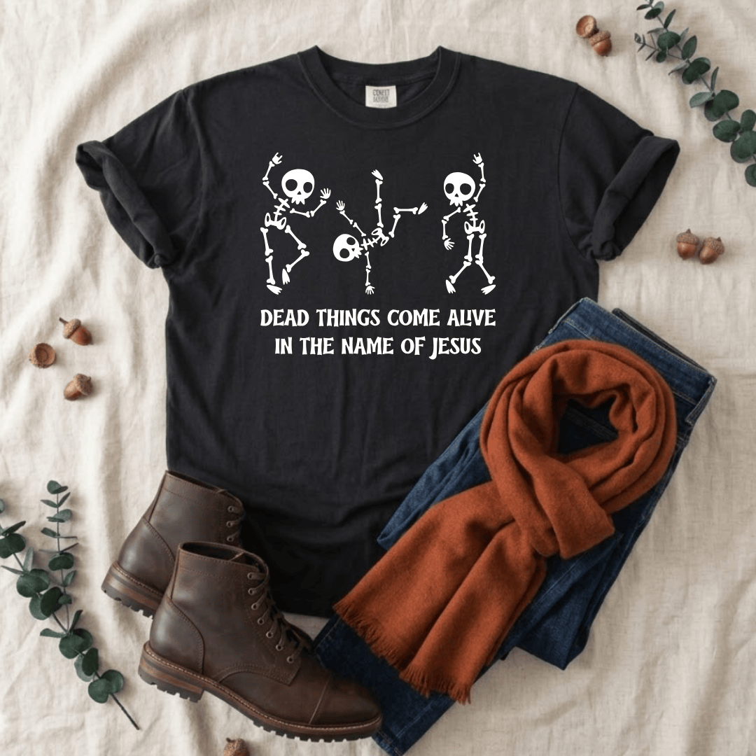 EllyandGrace Facebook ad: Even Your Old Tee Needed Saving