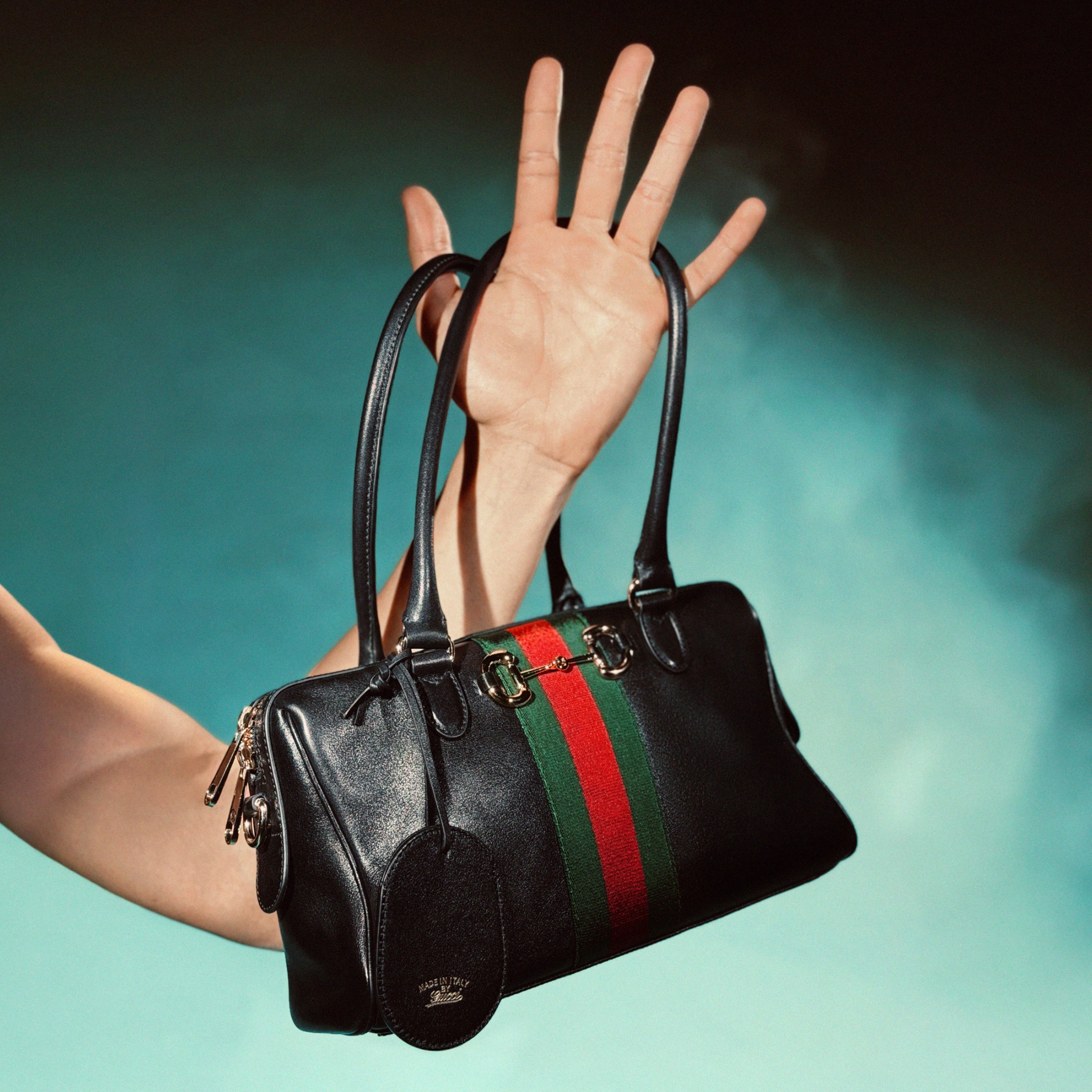 Gucci Facebook ad