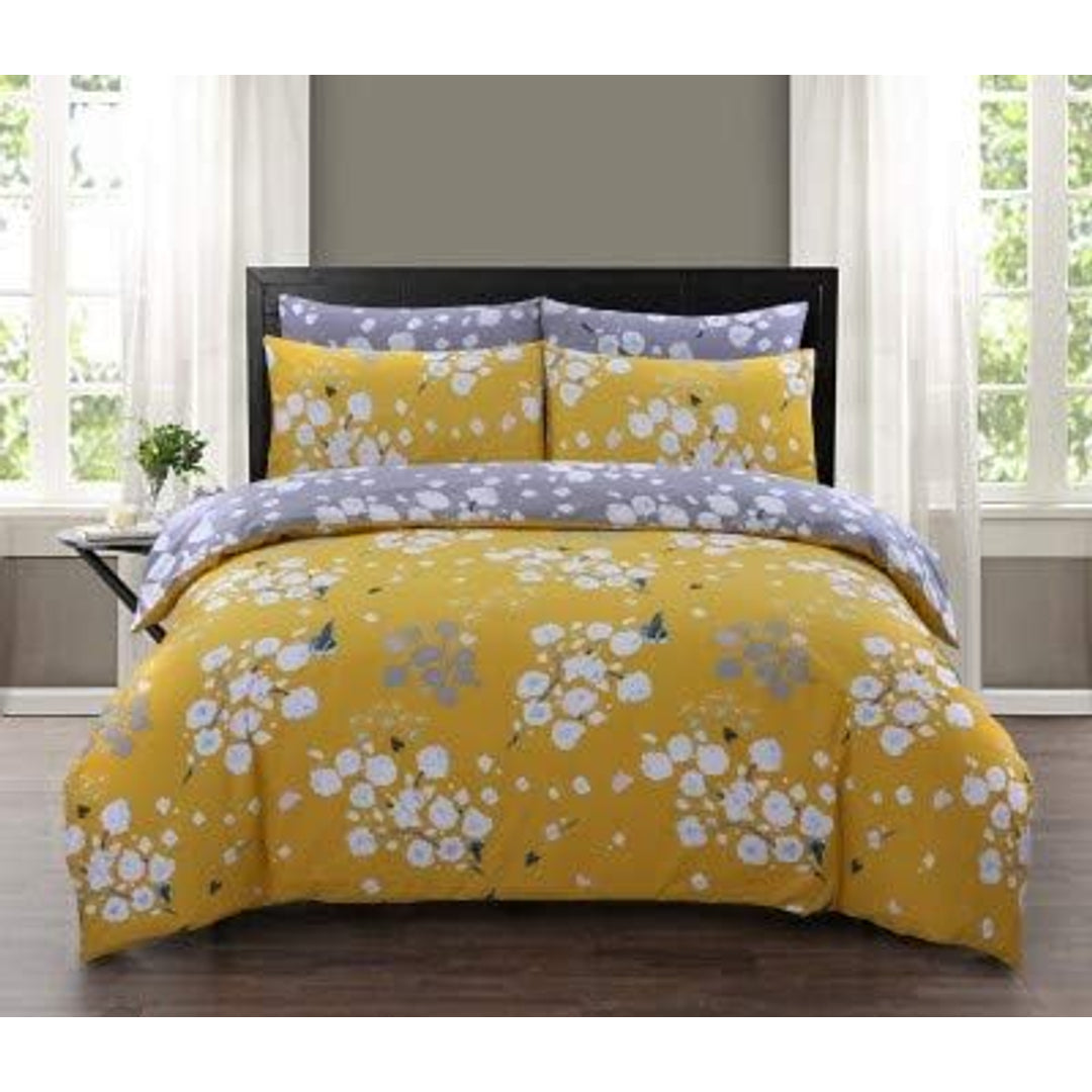 Dtex Homes Bedding Facebook ad: Everything Your Bedroom Needs, In One Perfect Bundle