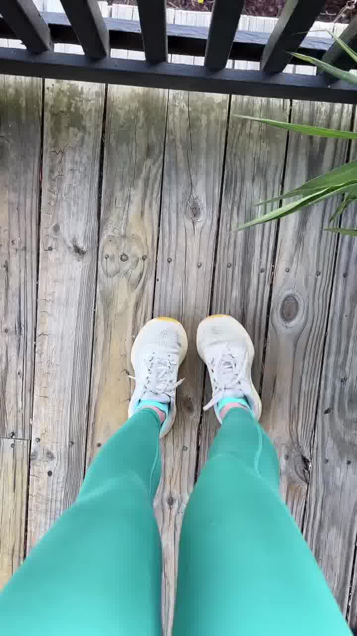 Feetures Facebook ad: Blister-Free Running Socks