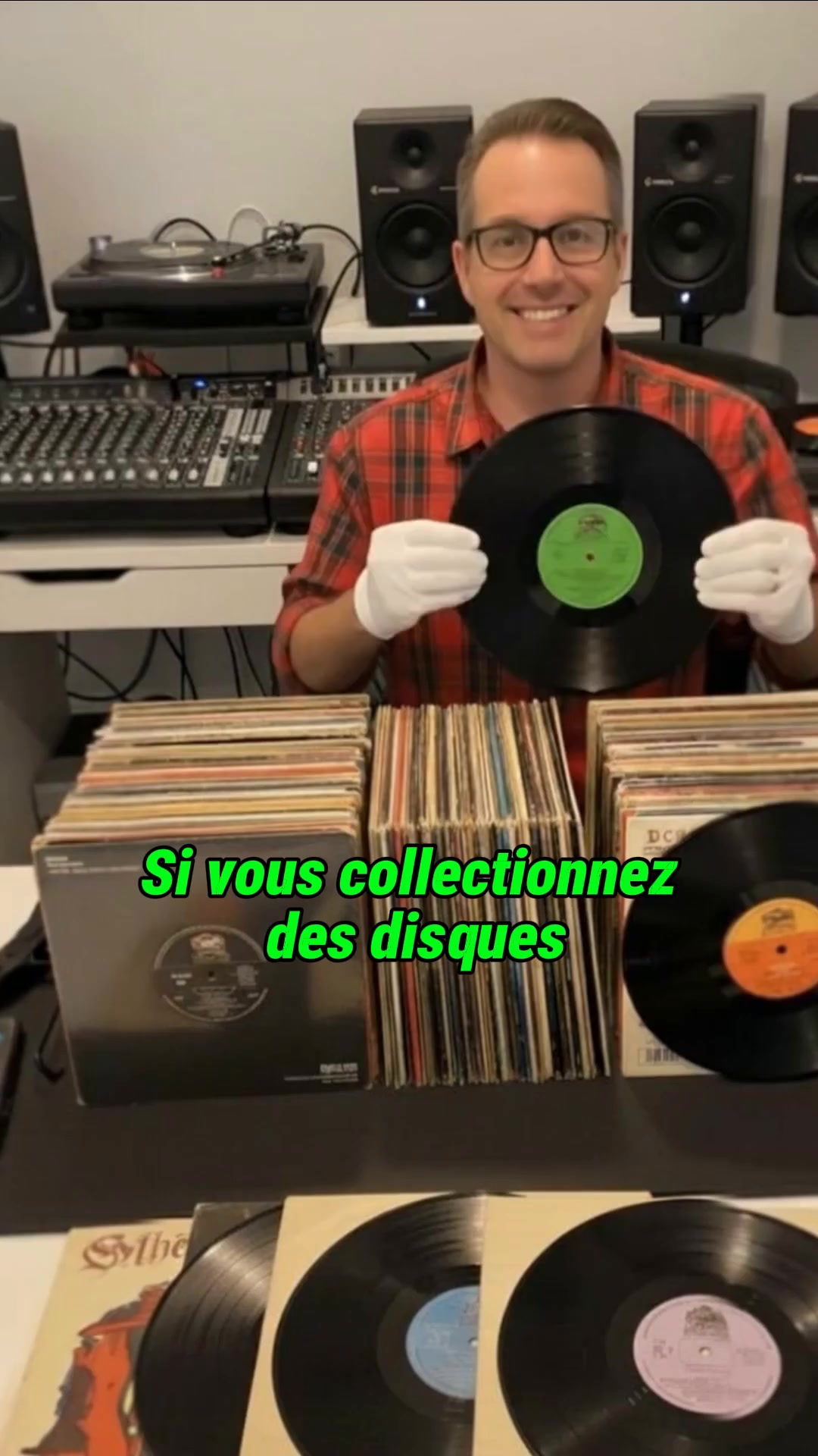 VinylSnap Facebook ad: Scannez avant de vendre
