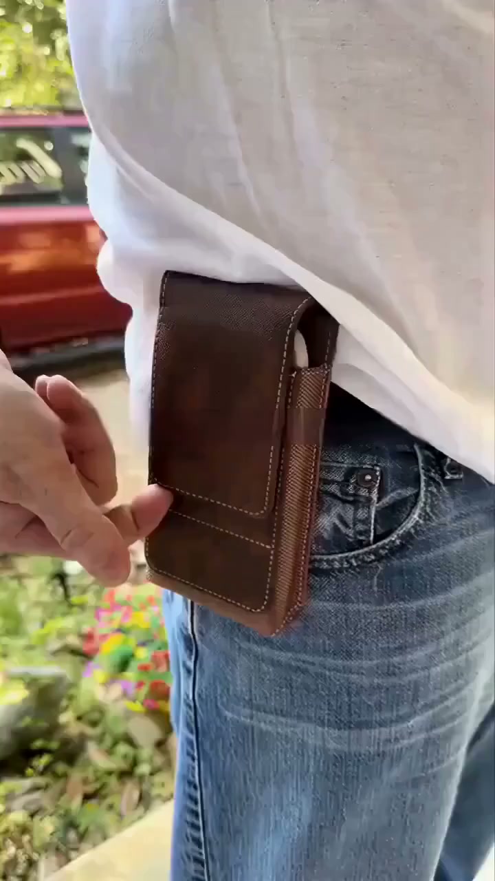 Movenicry shop Facebook ad: Une pochette de rangement pour téléphone avec ceinture…