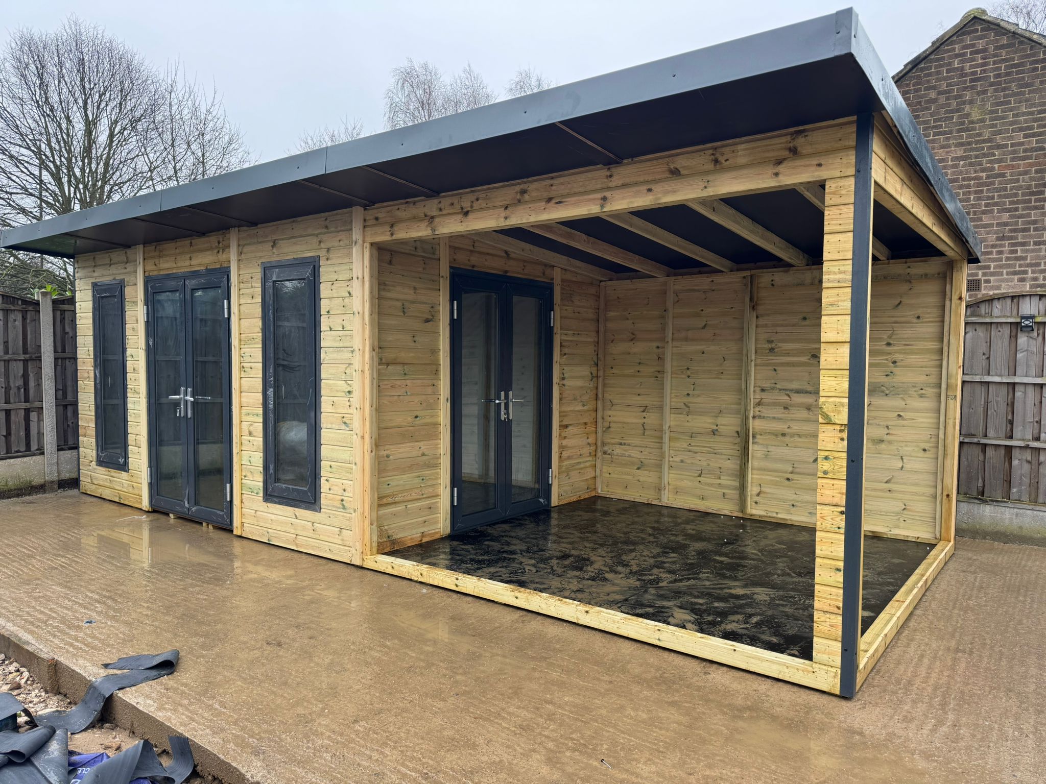 Only Sheds and Summer Houses Facebook ad