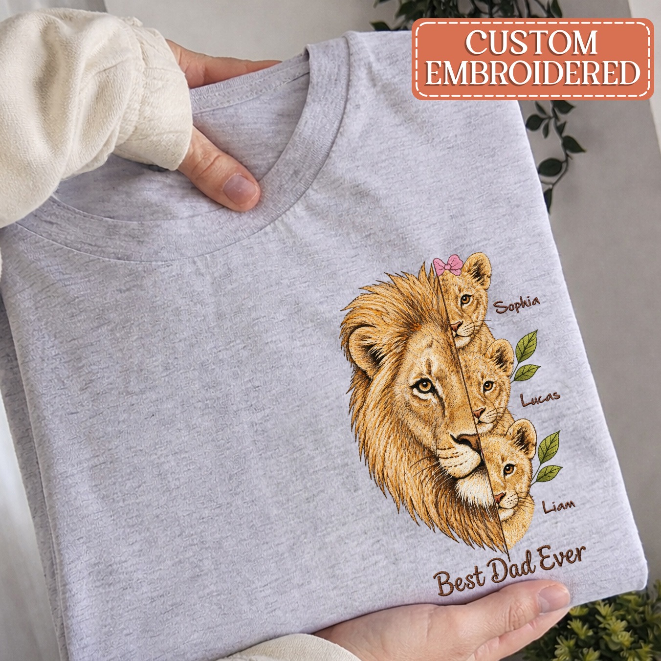 CusGifts Store Facebook ad