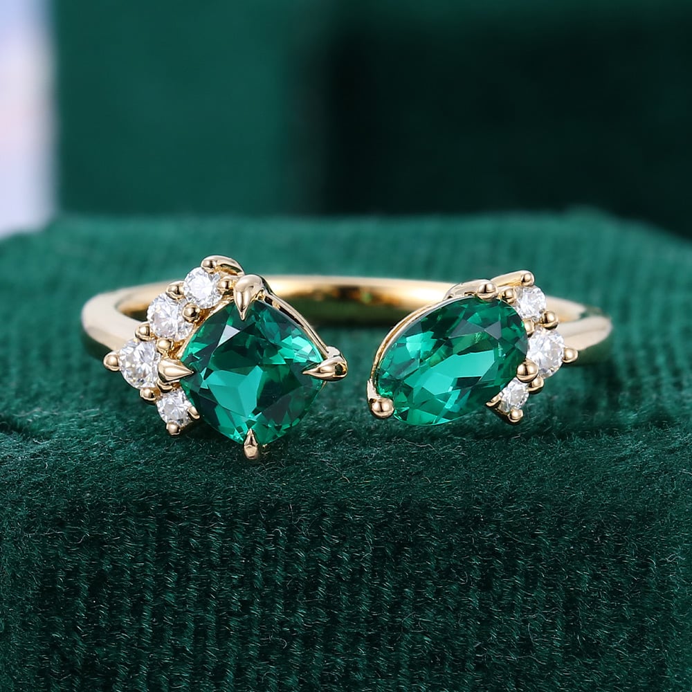Molly Jewelry USA  Facebook ad