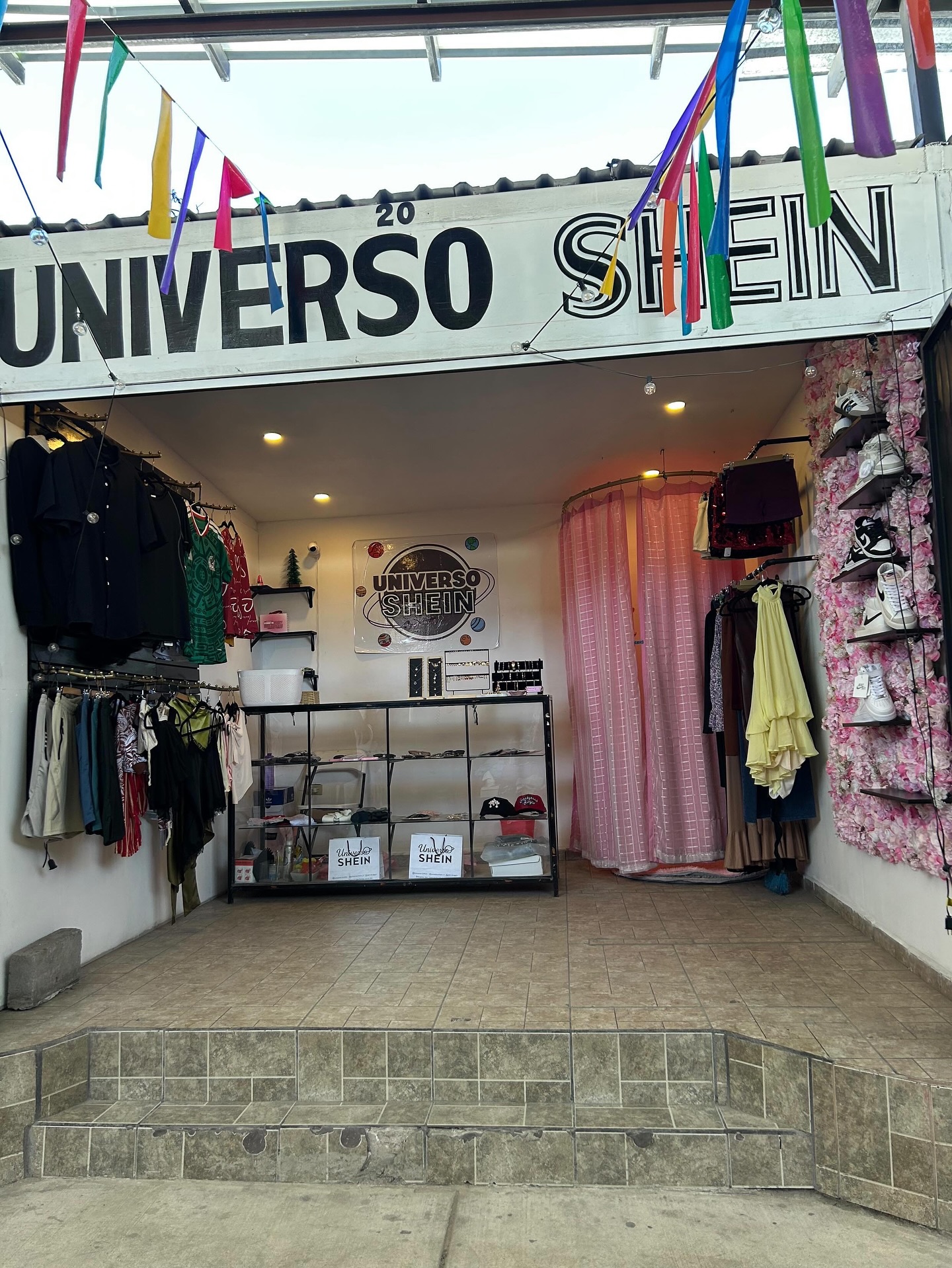 Tianguis San Carlos Facebook ad: ¡Moda, estilo y tendencias en un solo lugar!