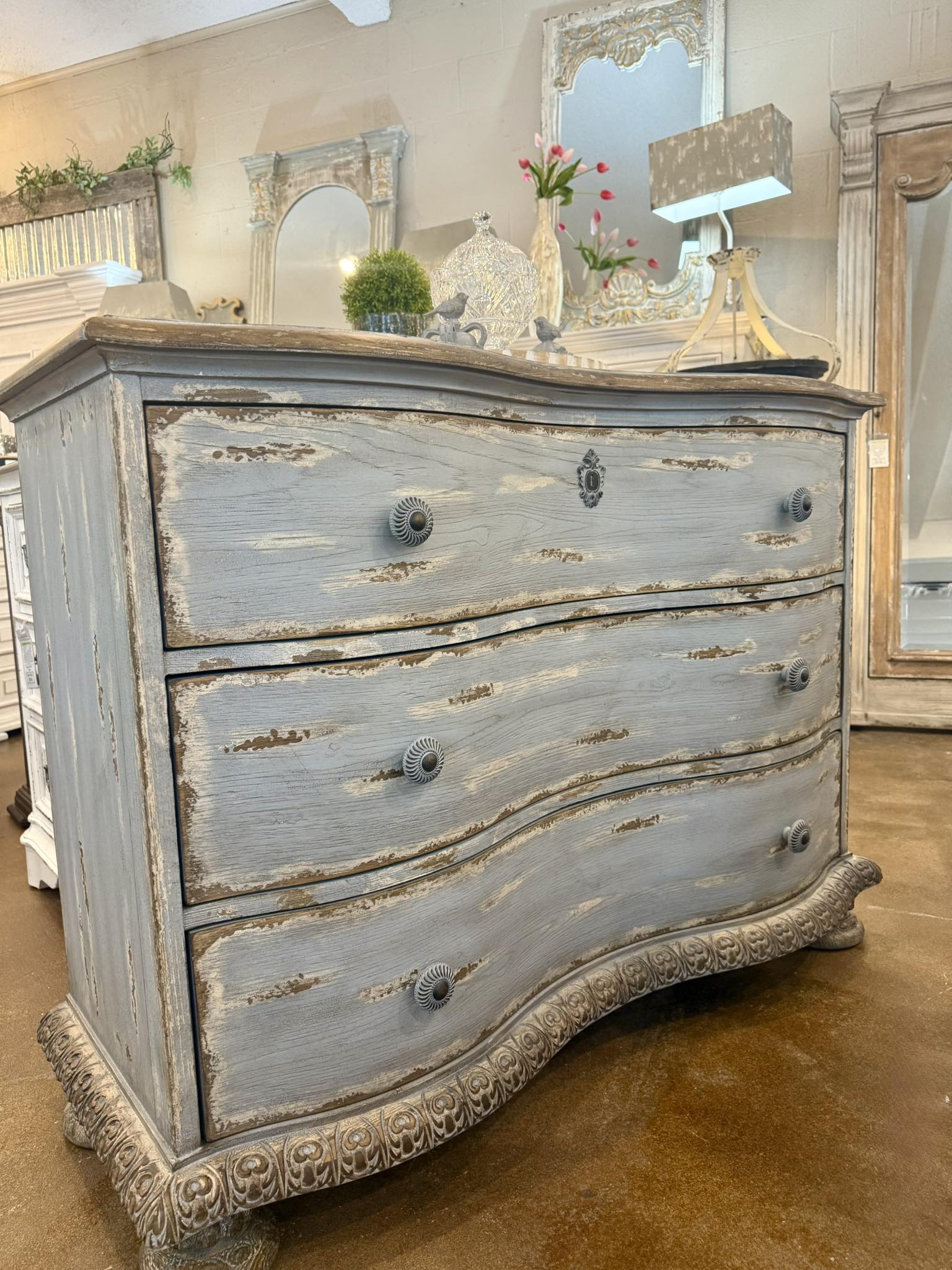 Antiques, Decor & More Facebook ad: New Arrivals. Fresh Designs.