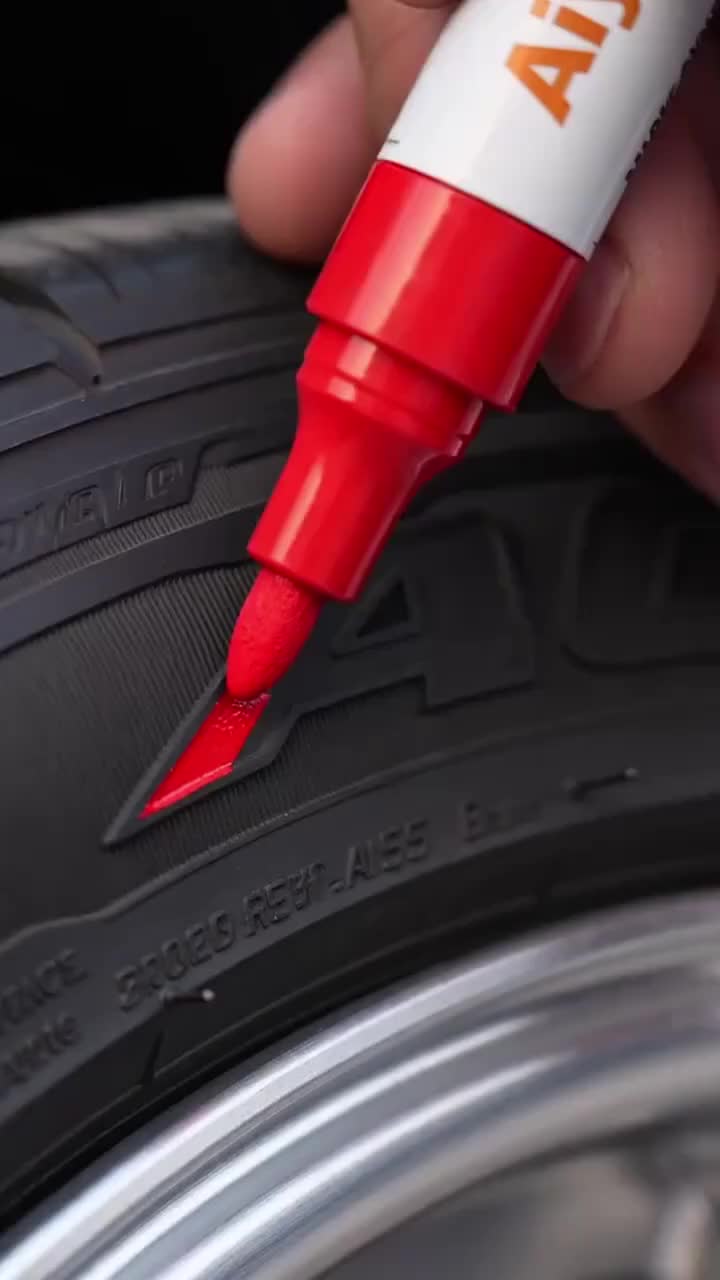 Spectacularing Facebook ad: Magic Waterproof Tire Paint Pen