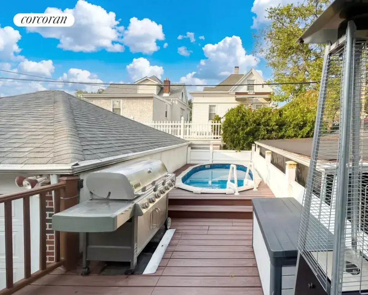 The Corcoran Group Facebook ad