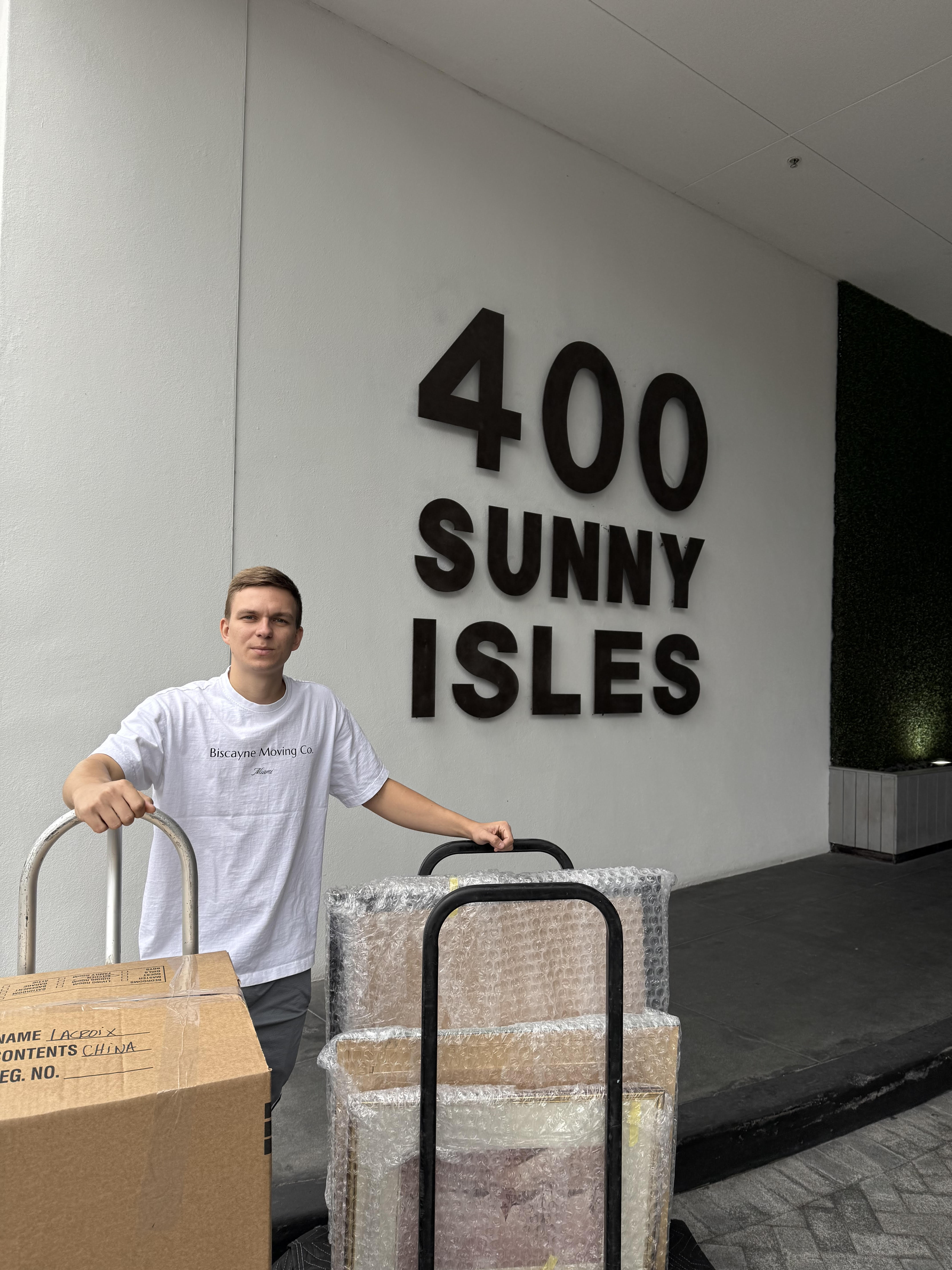 Biscayne Moving Co. Facebook ad: Biscayne Moving Co. | Local Miami Movers