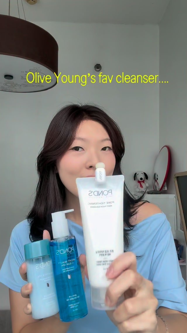 POND'S Facebook ad: Cleansing is more important than your makeup products!
