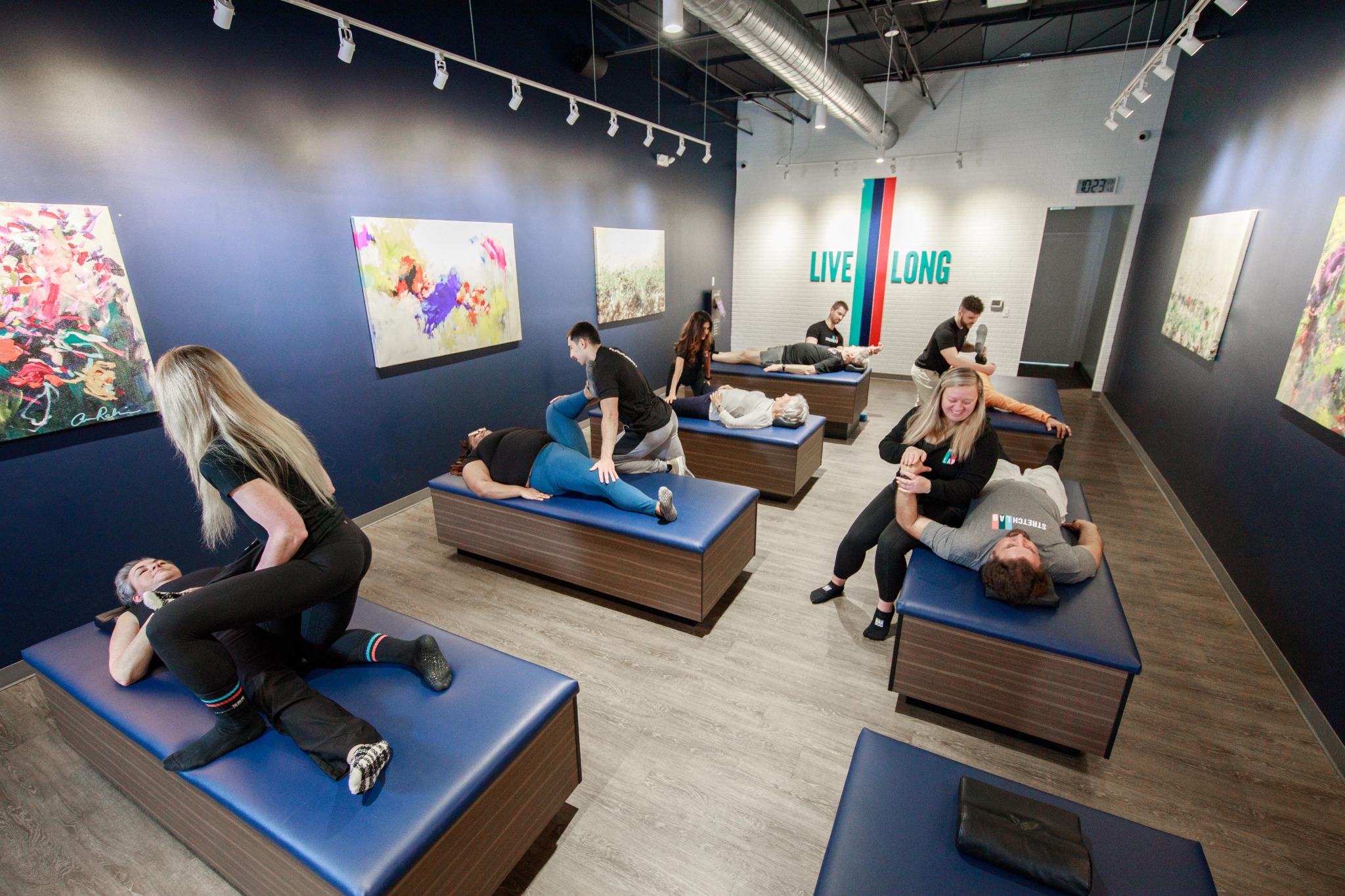 StretchLab Facebook ad: Melt Away Stress & Tension!