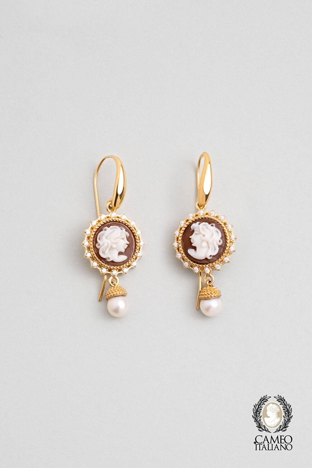 So CHIC Facebook ad: Sezonun En Çok Tercih Edilen Küpeleri So CHIC…