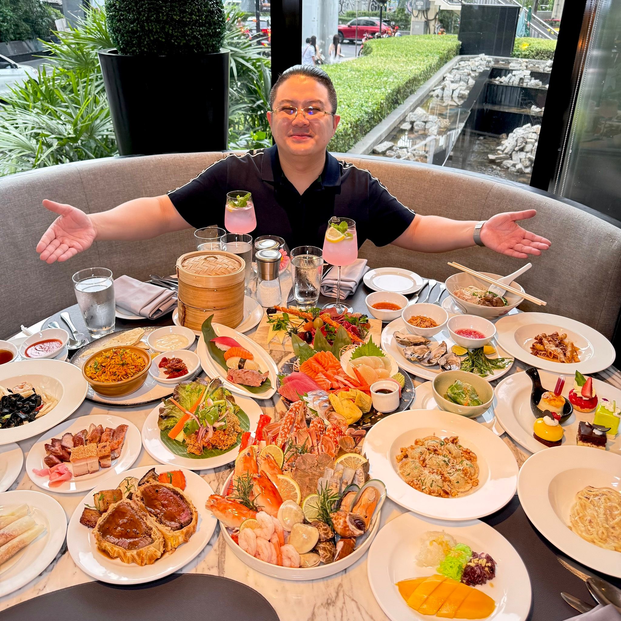 เชื่อกู กูแดกมาแล้ว Facebook ad: บุฟเฟต์โรงแรม JW Marriott Hotel Bangkok ตอนนี้มีมา2จ่าย1…
