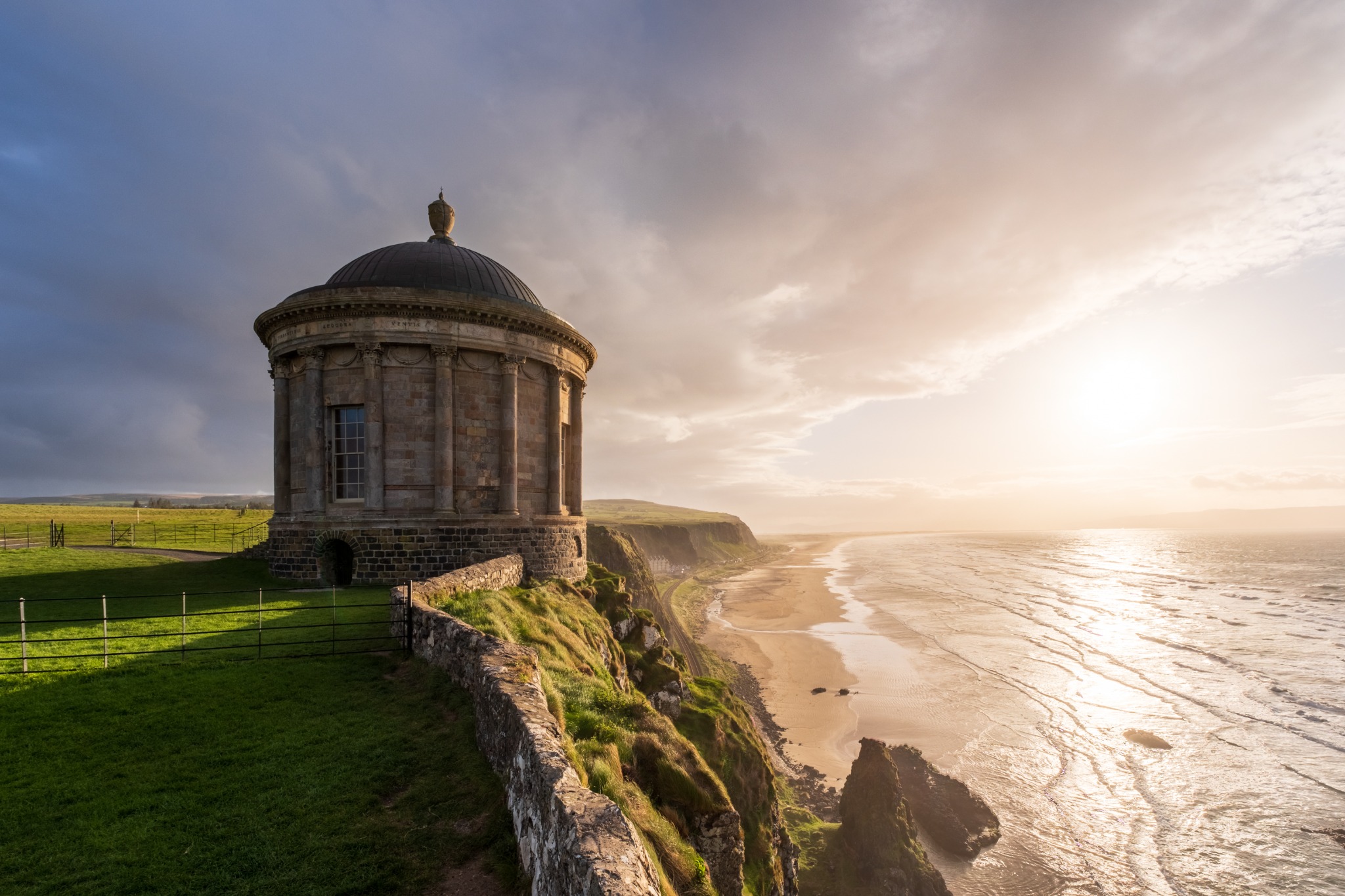 Chasing Light Tours Facebook ad: Photograph Ireland with Chasing Light Tours.