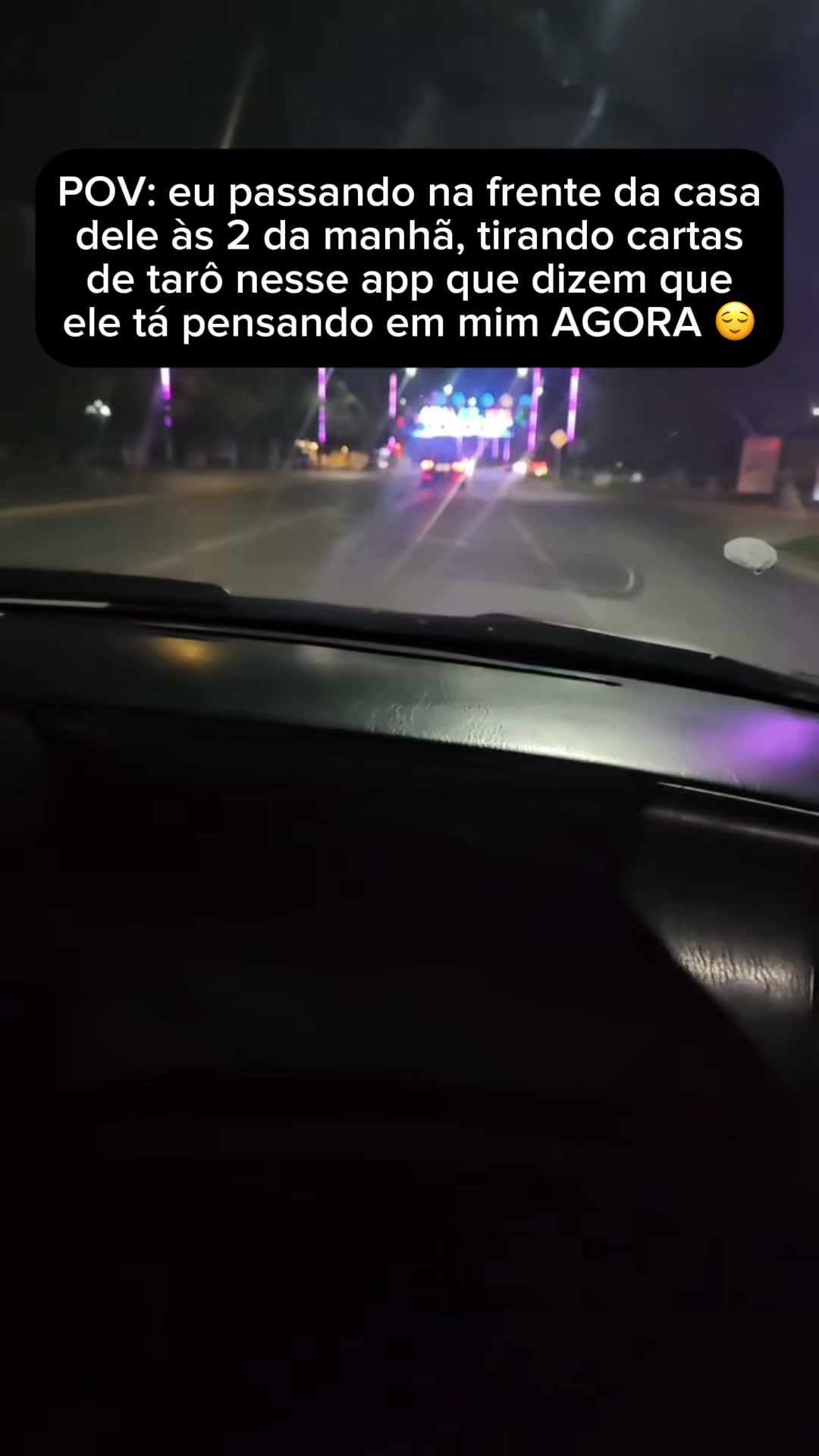 Moonly Facebook ad: As cartas já sabem pelo que você está passando