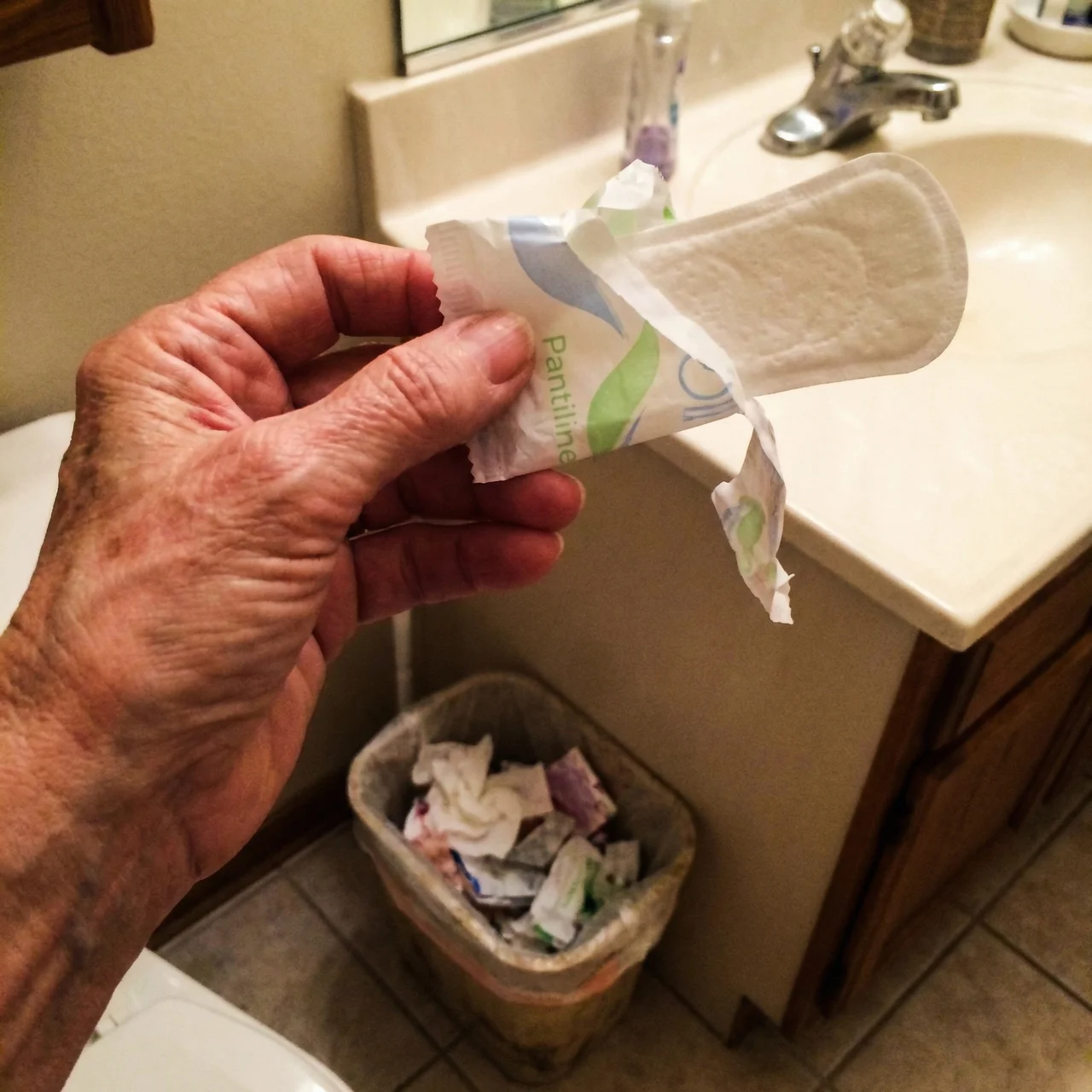 Women's Wellness Digest - Health & Comfort Journal Facebook ad: Must Read If You Still Use Disposable Pads