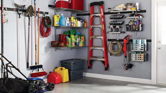 Closets Northwest, Inc Facebook ad: Book a FREE Garage consultation today!
