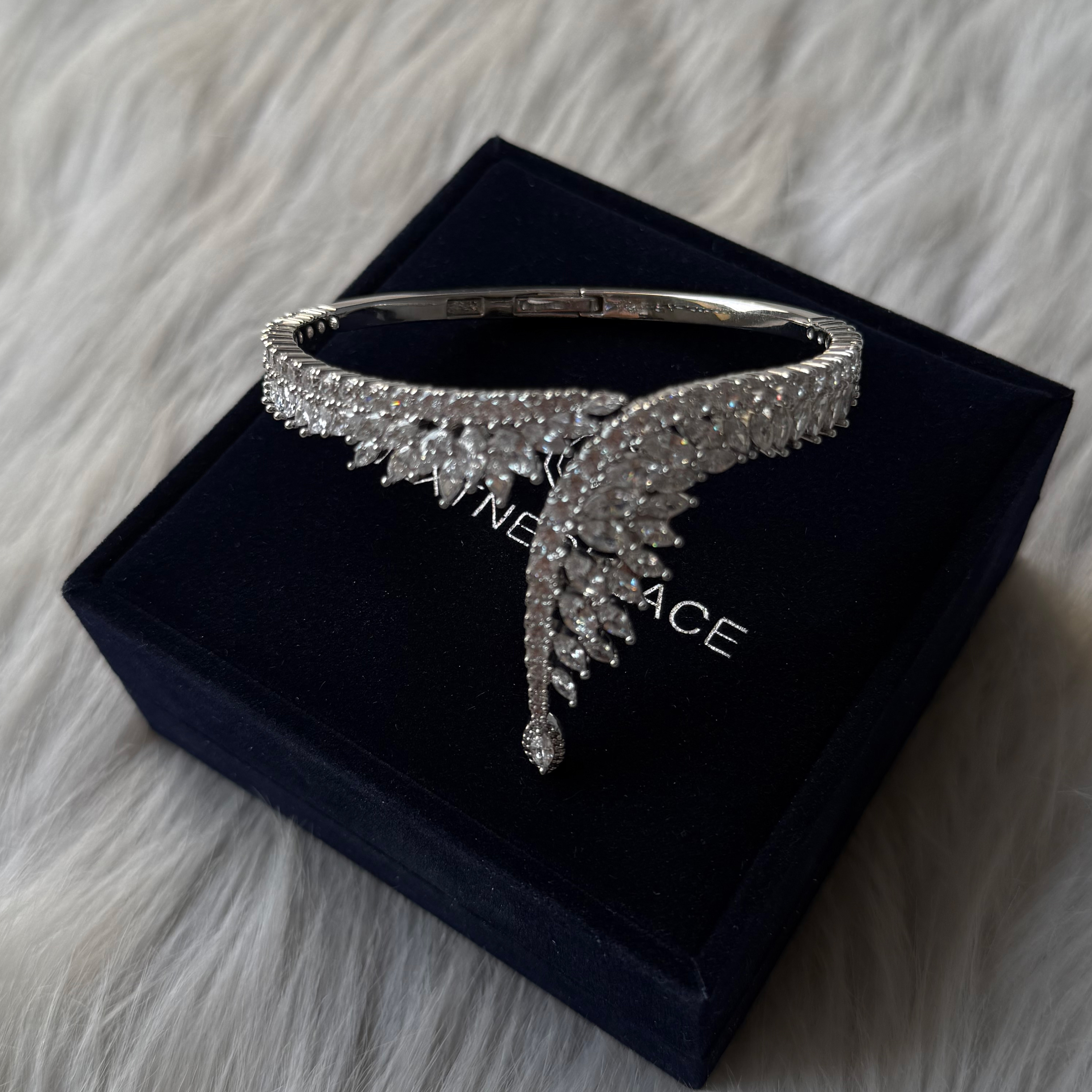 Nextnecklace.com Facebook ad: Sparkle for Valentine’s