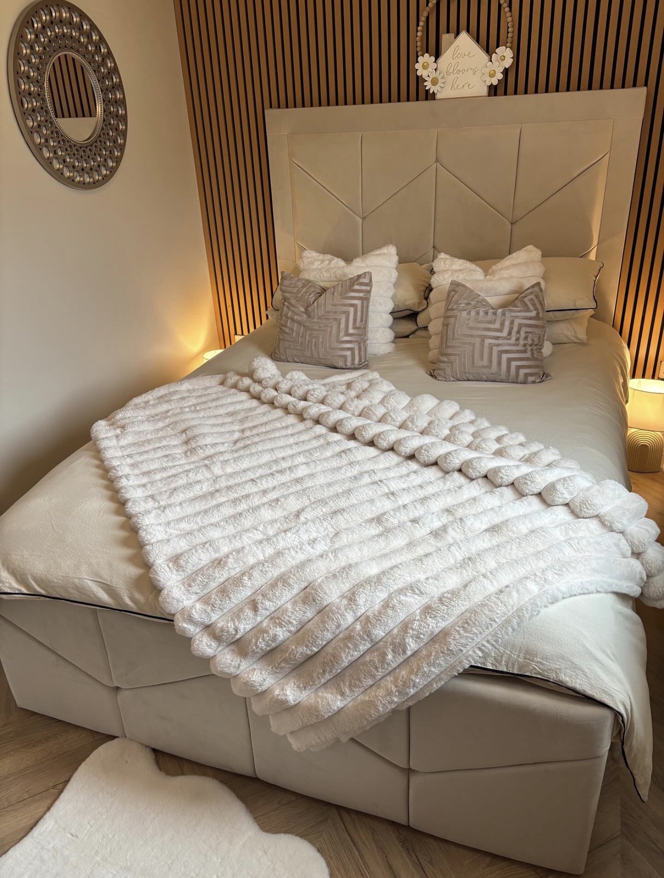 UBM Beds NI Facebook ad: The Isla Bed January