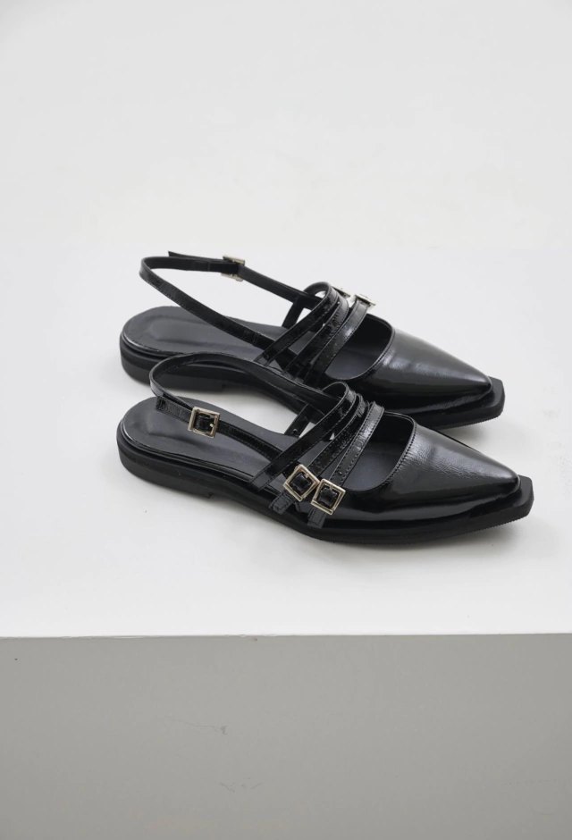 Goa Zapatos Facebook ad: El par perfecto que buscabas