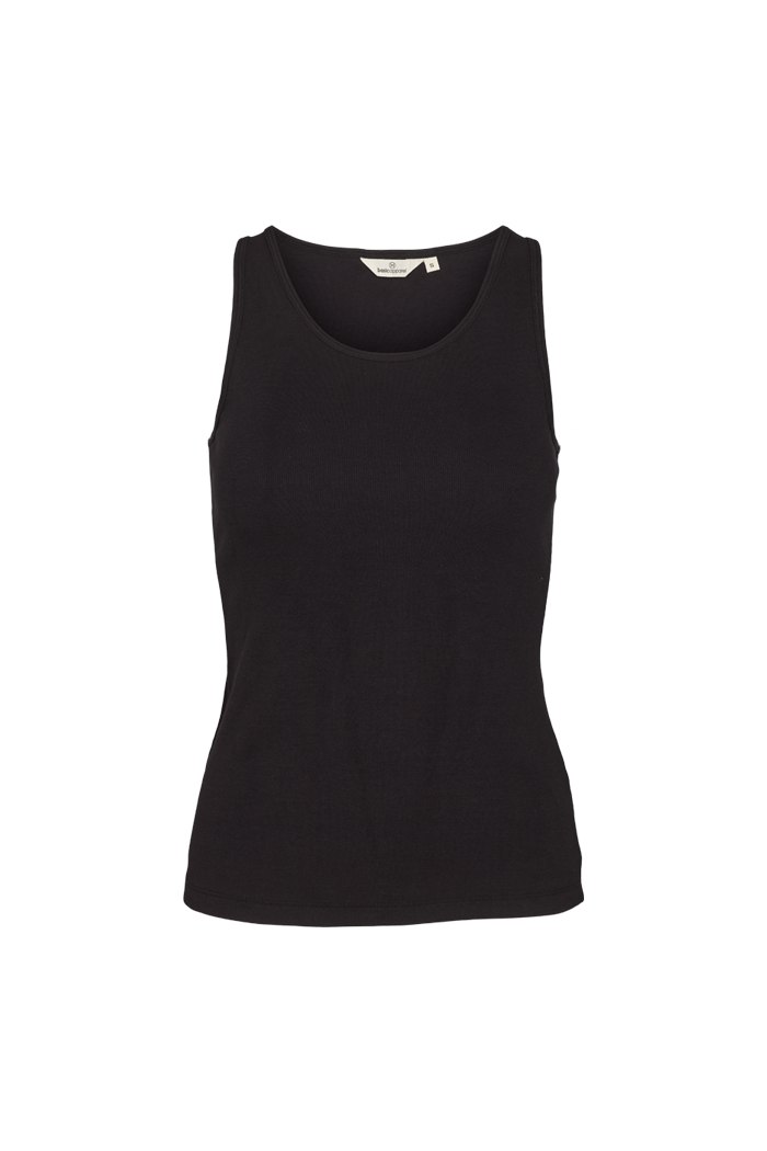Basic Apparel Facebook ad