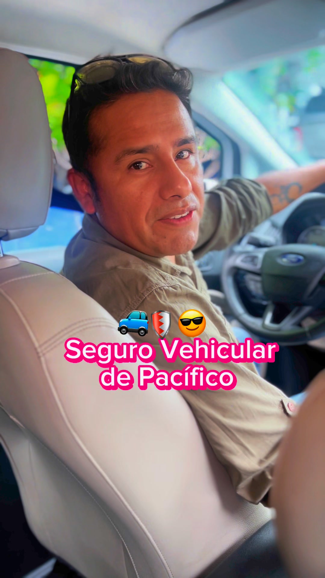 Pacífico Seguros Facebook ad: Seguro Vehicular Pacifico