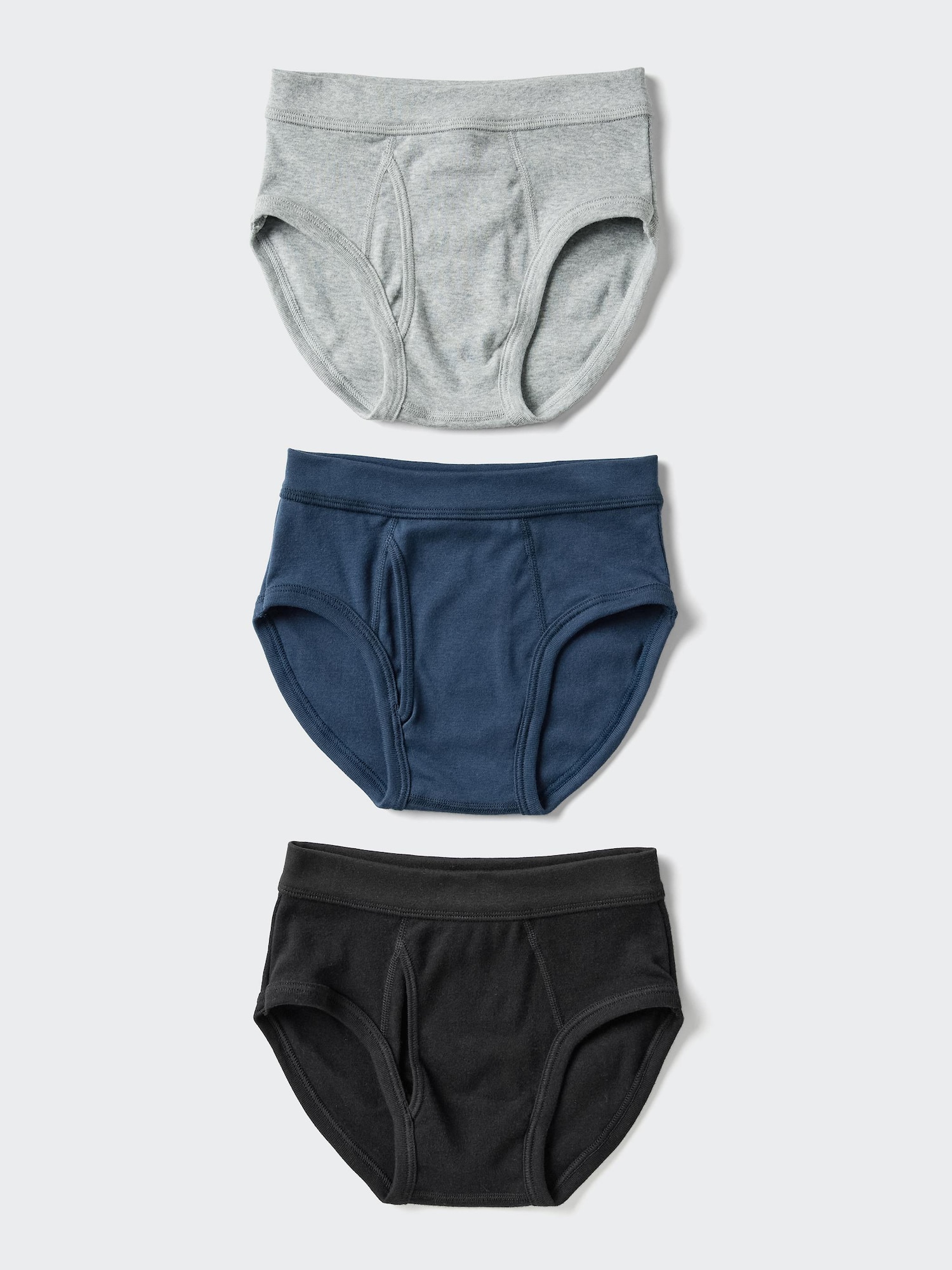 Uniqlo Indonesia Facebook ad: UNIQLO Kids collection siap menemani anak menjelajah setiap…