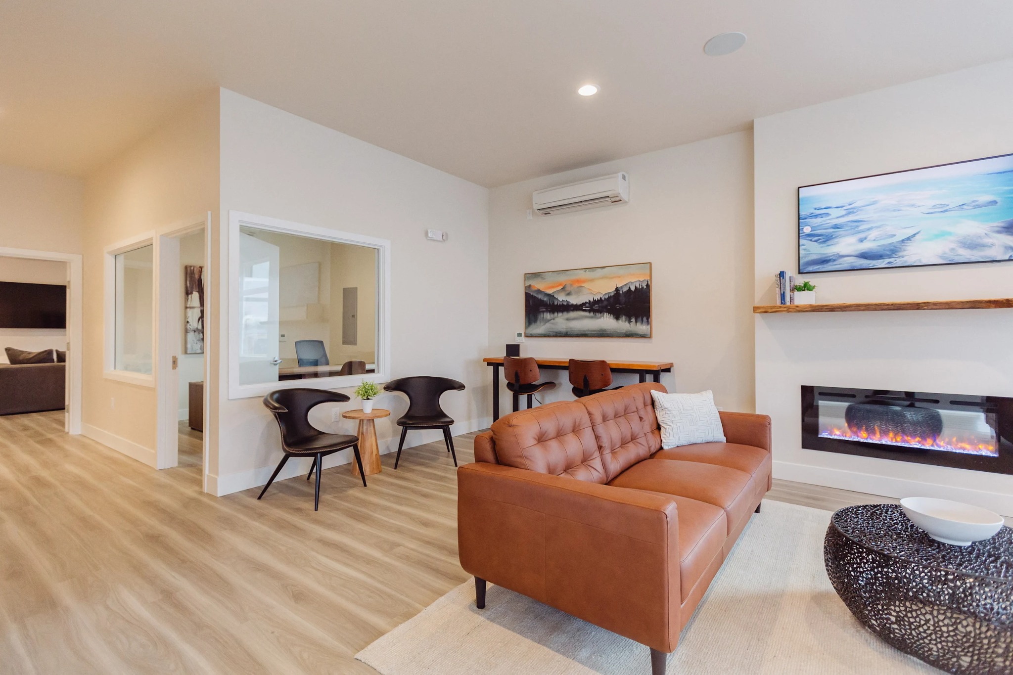 Walnut Trail Facebook ad: End your apartment search today.