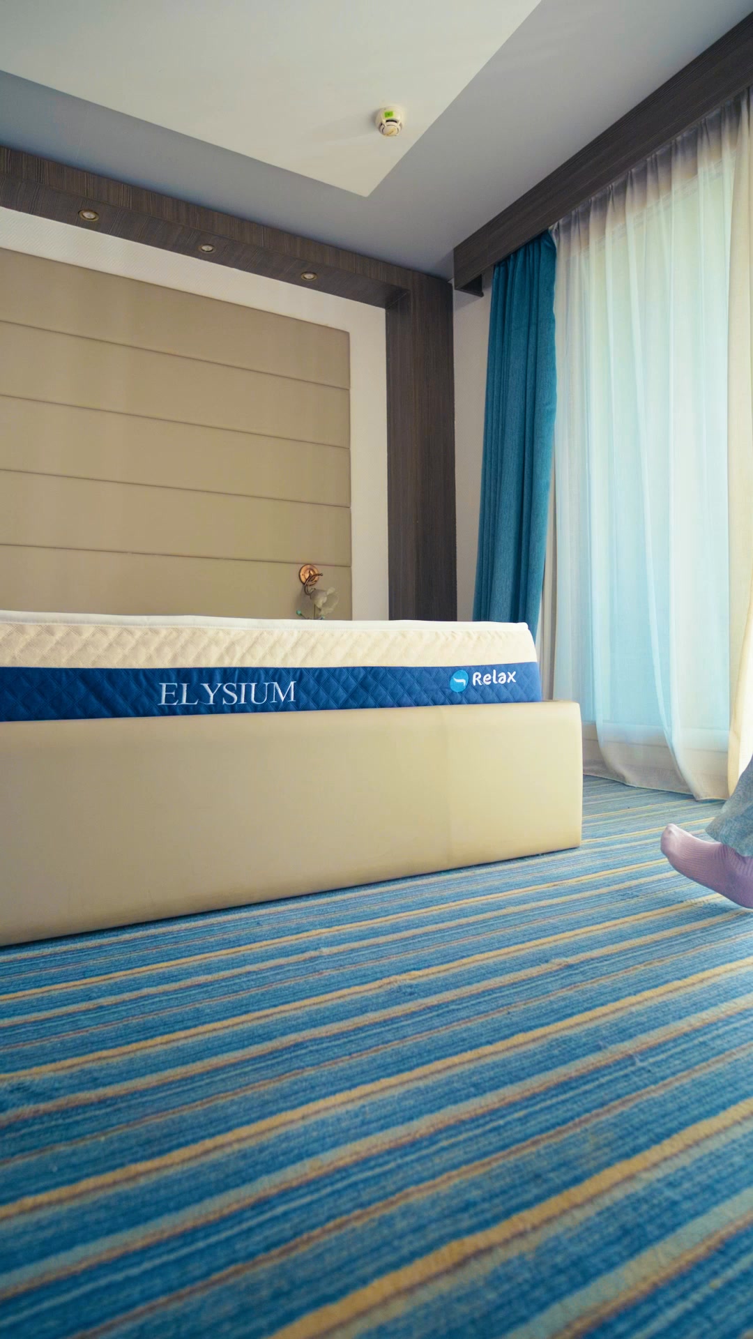 Relax Facebook ad: Découvrez l’univers Relax dès maintenant!