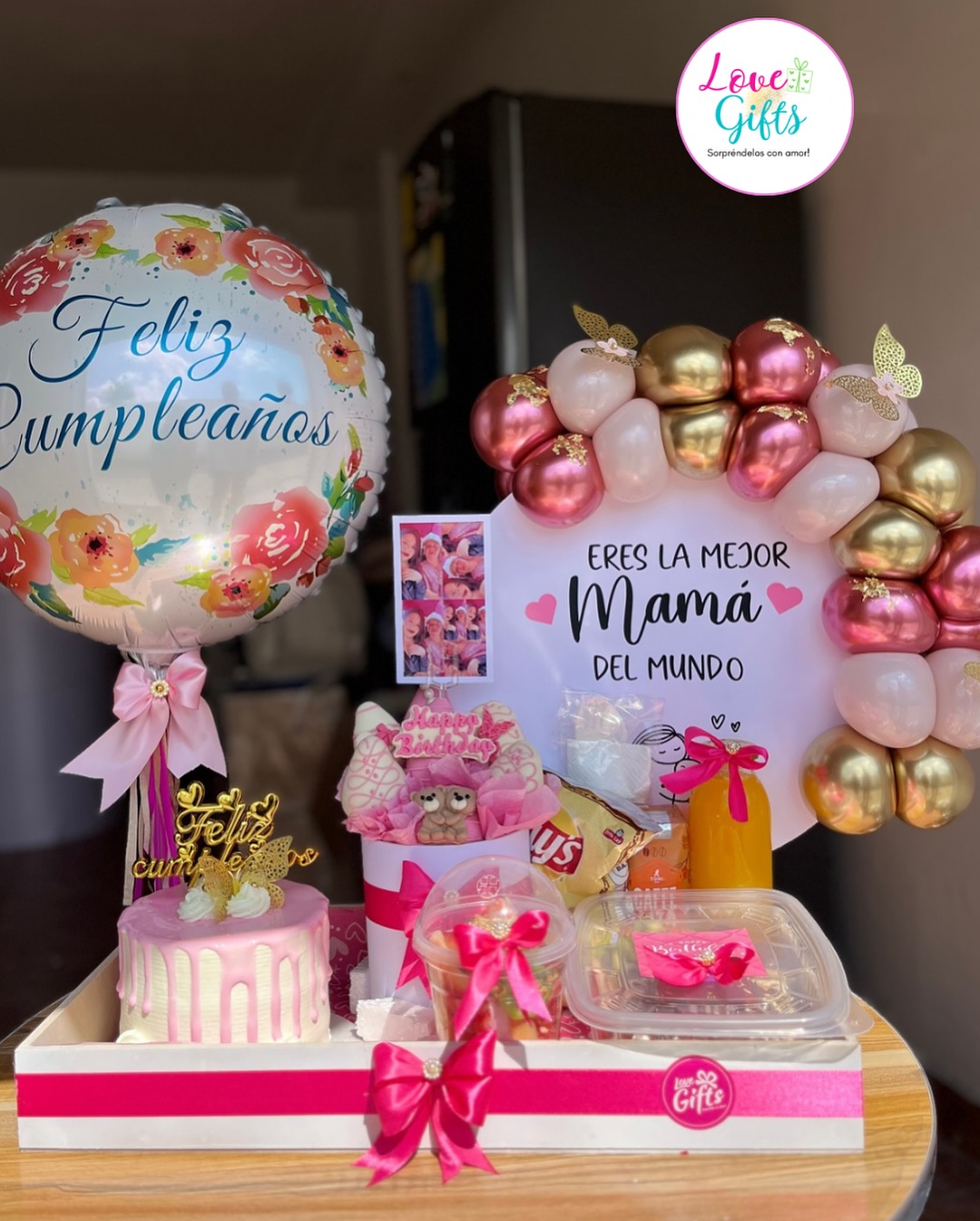 Love Gifts  Facebook ad